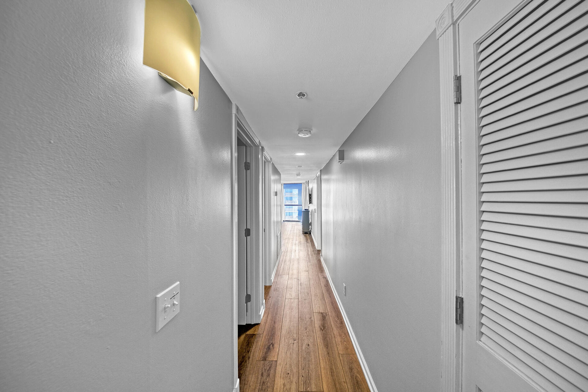 MAINSAIL CONDO PH 5 - Residential