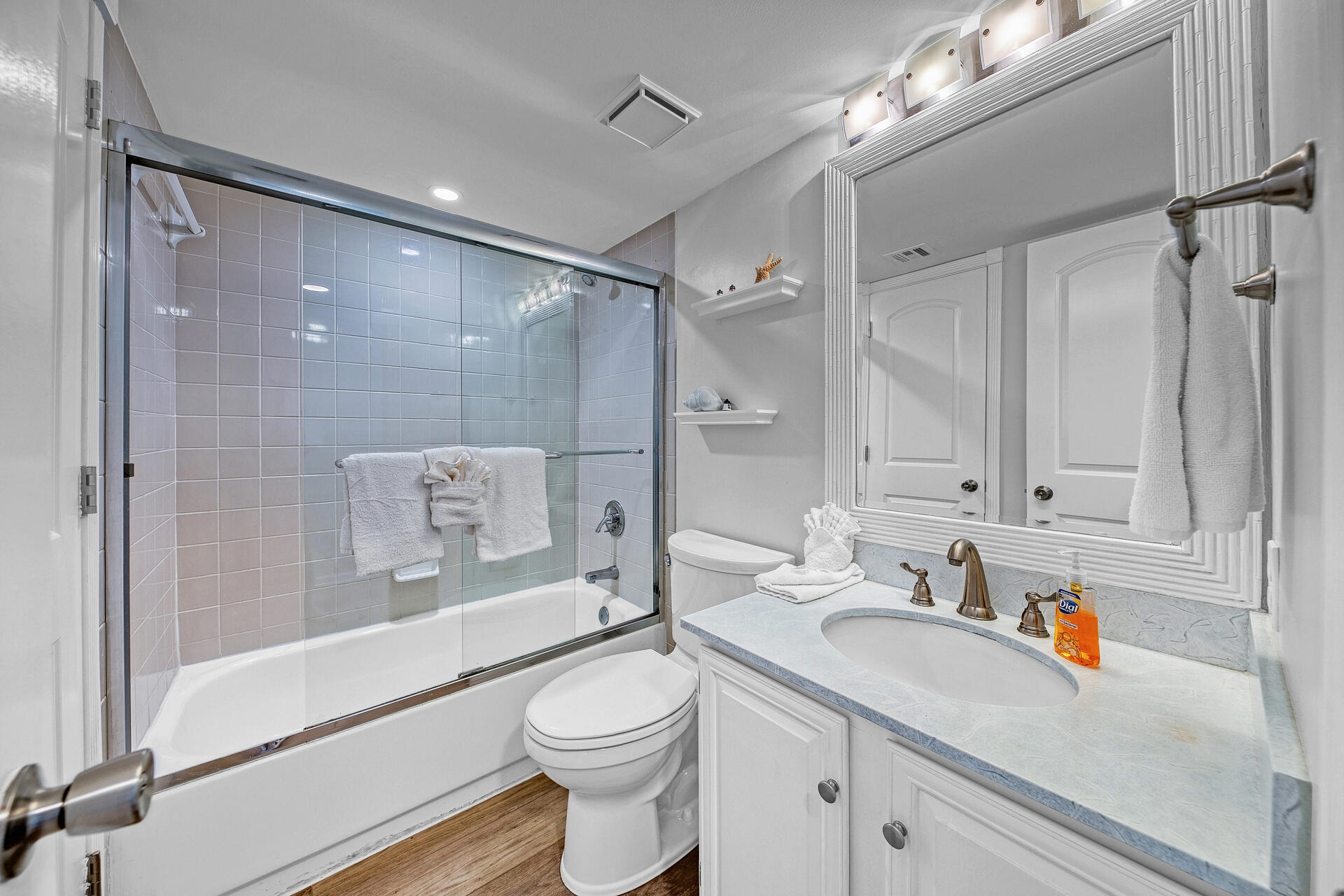 MAINSAIL CONDO PH 5 - Residential