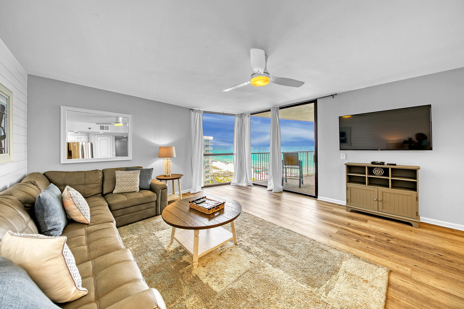 MAINSAIL CONDO PH 5 - Residential