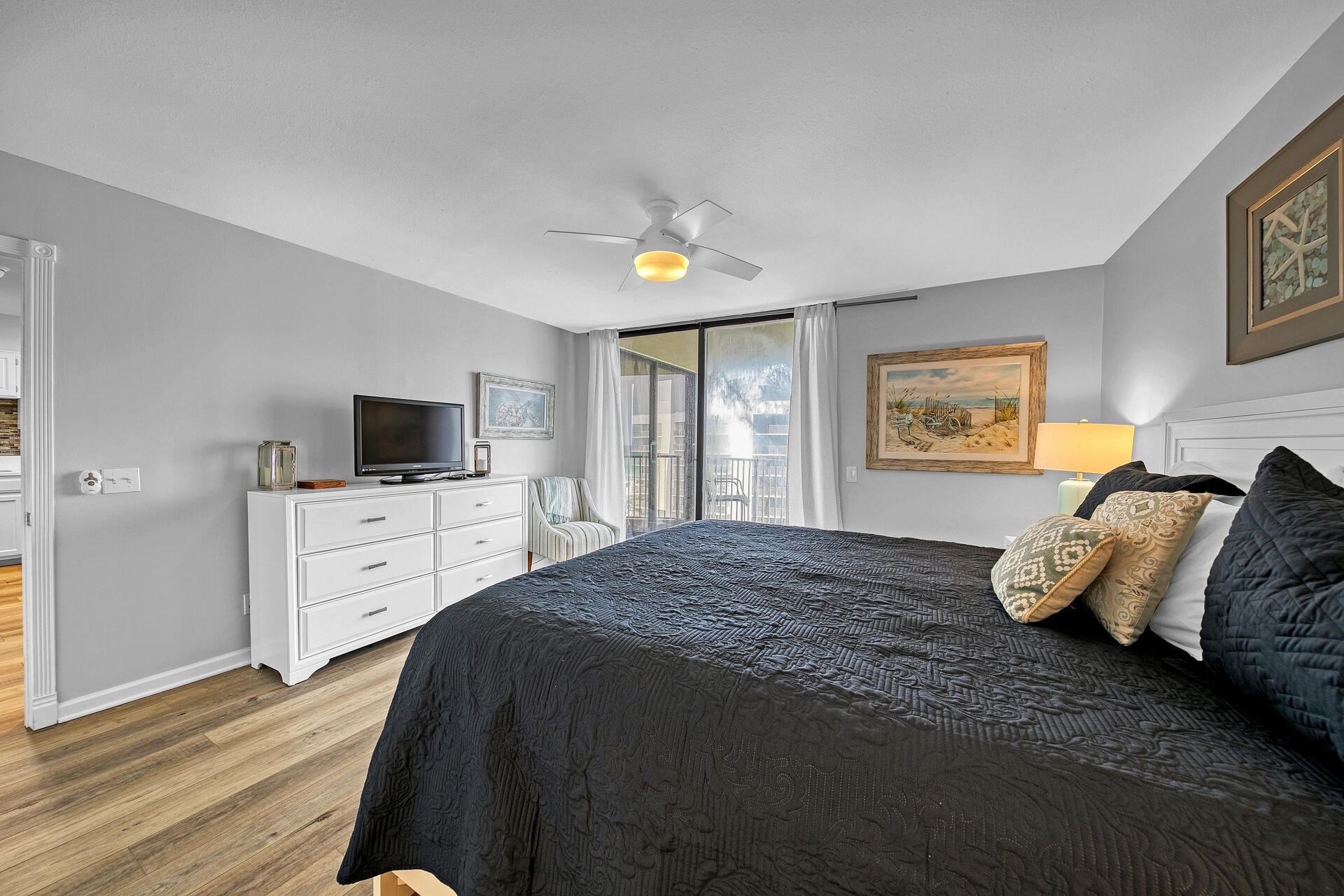 MAINSAIL CONDO PH 5 - Residential