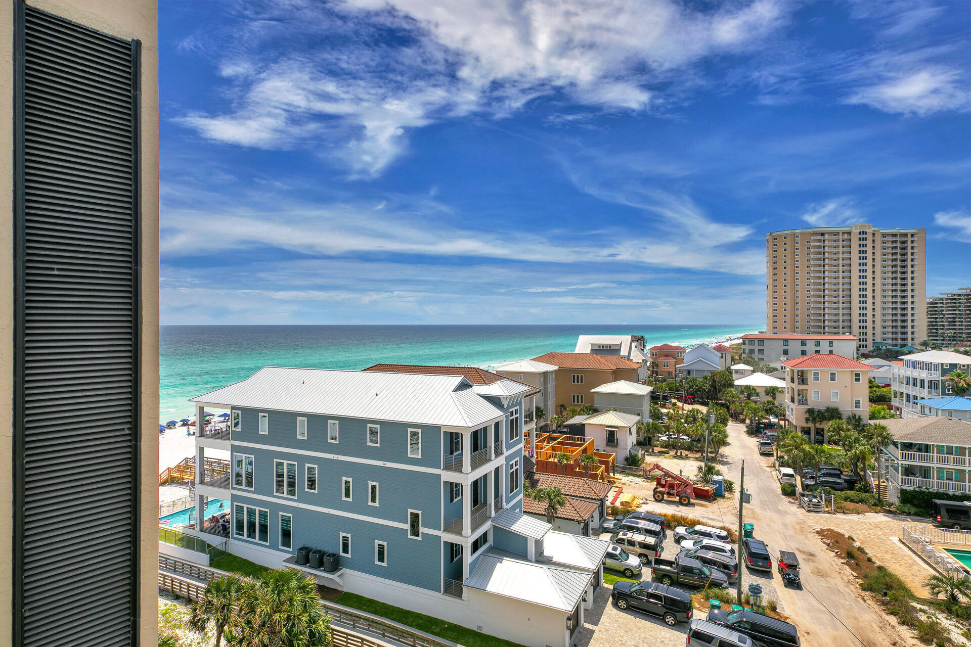 MAINSAIL CONDO PH 5 - Residential