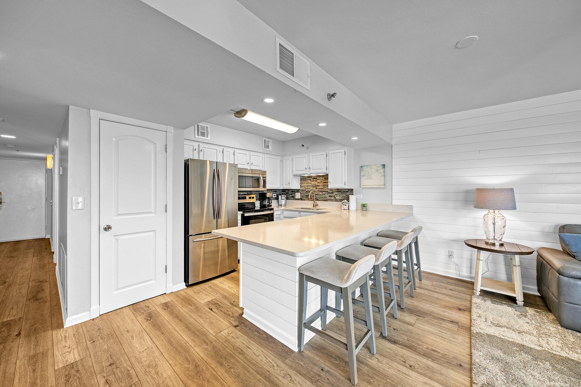 MAINSAIL CONDO PH 5 - Residential