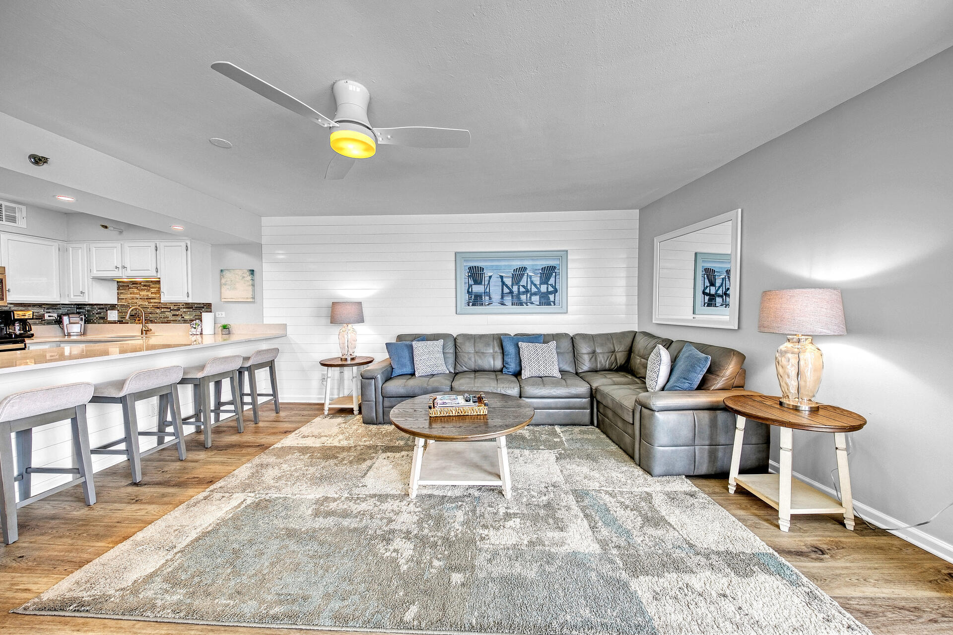 MAINSAIL CONDO PH 5 - Residential