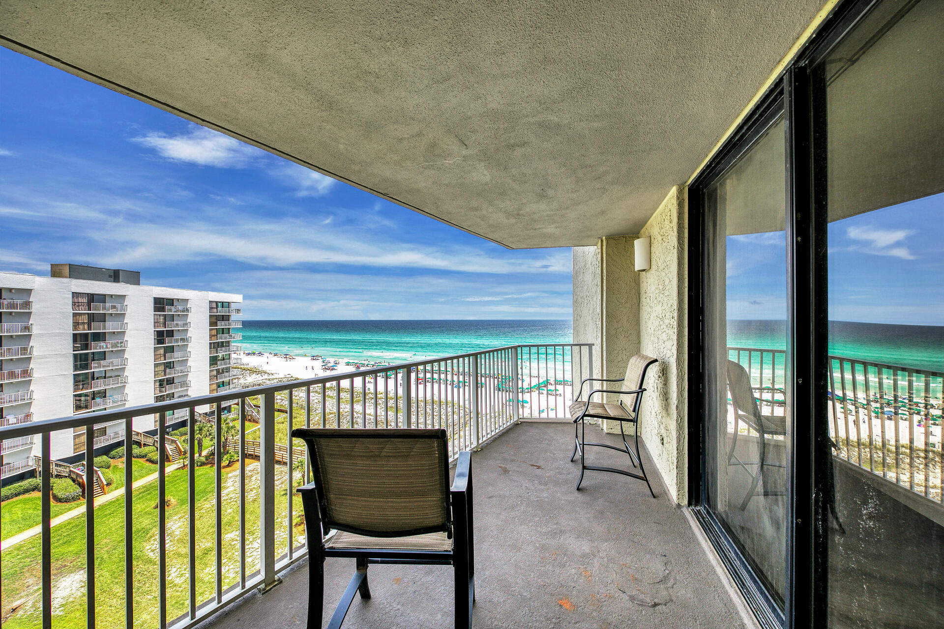 MAINSAIL CONDO PH 5 - Residential