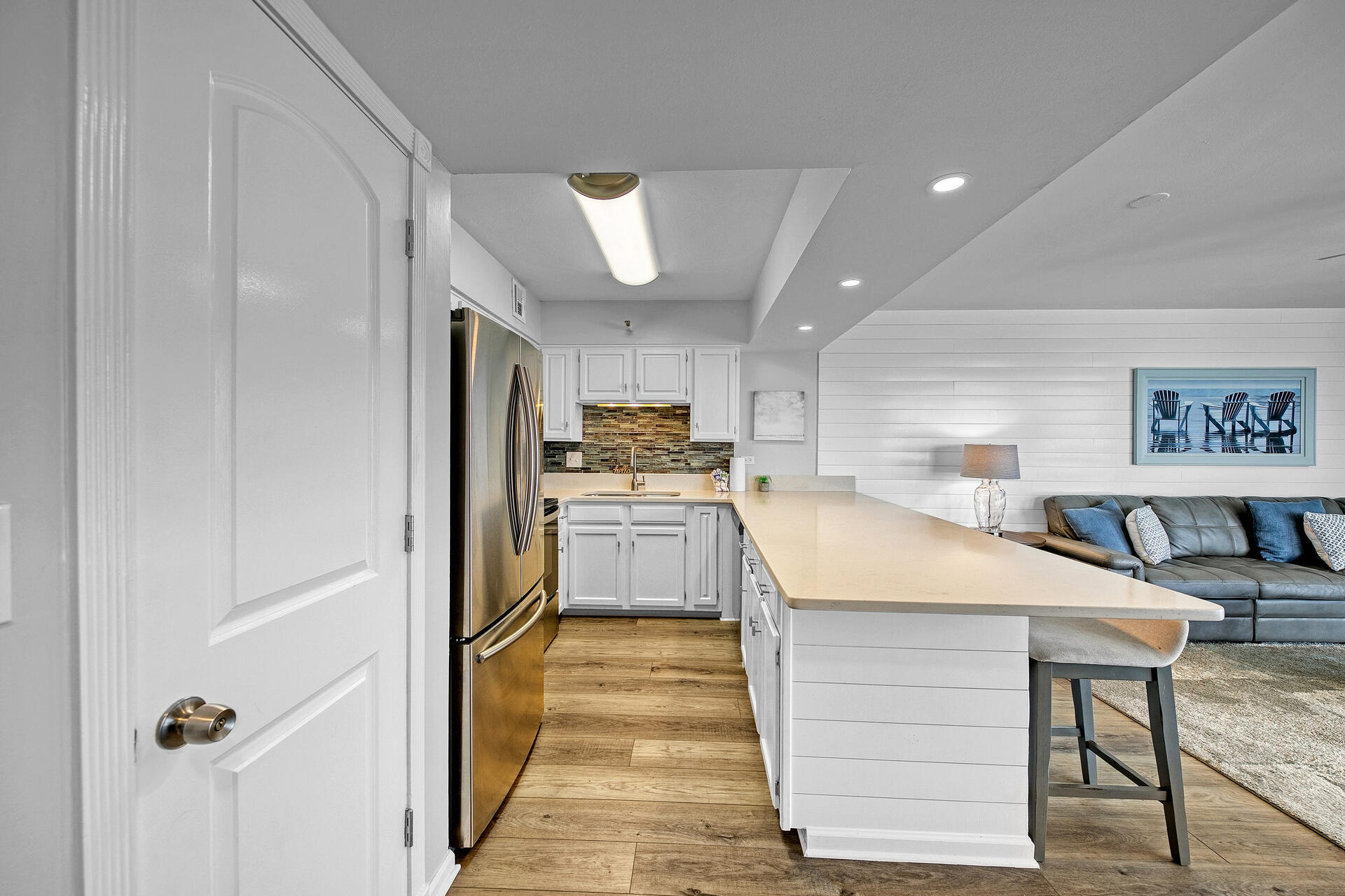 MAINSAIL CONDO PH 5 - Residential