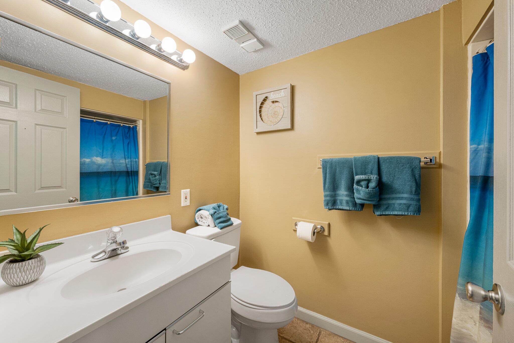 DUNES OF PANAMA PHASE V UNIT E-206 ORB 1015 P 1886 3BR 2B 1480 H&C ORB 3798 P 58 GARAGE UNIT G-64 - Residential