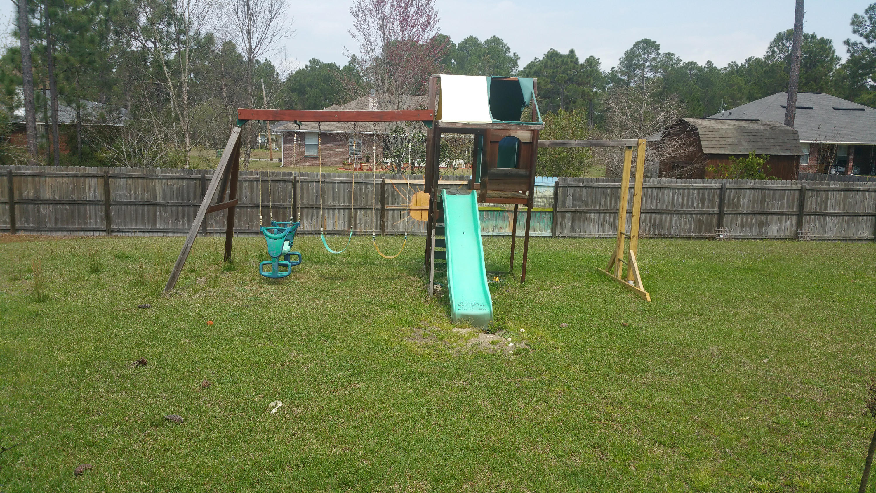 HOLLEY BY THE SEA - Residential