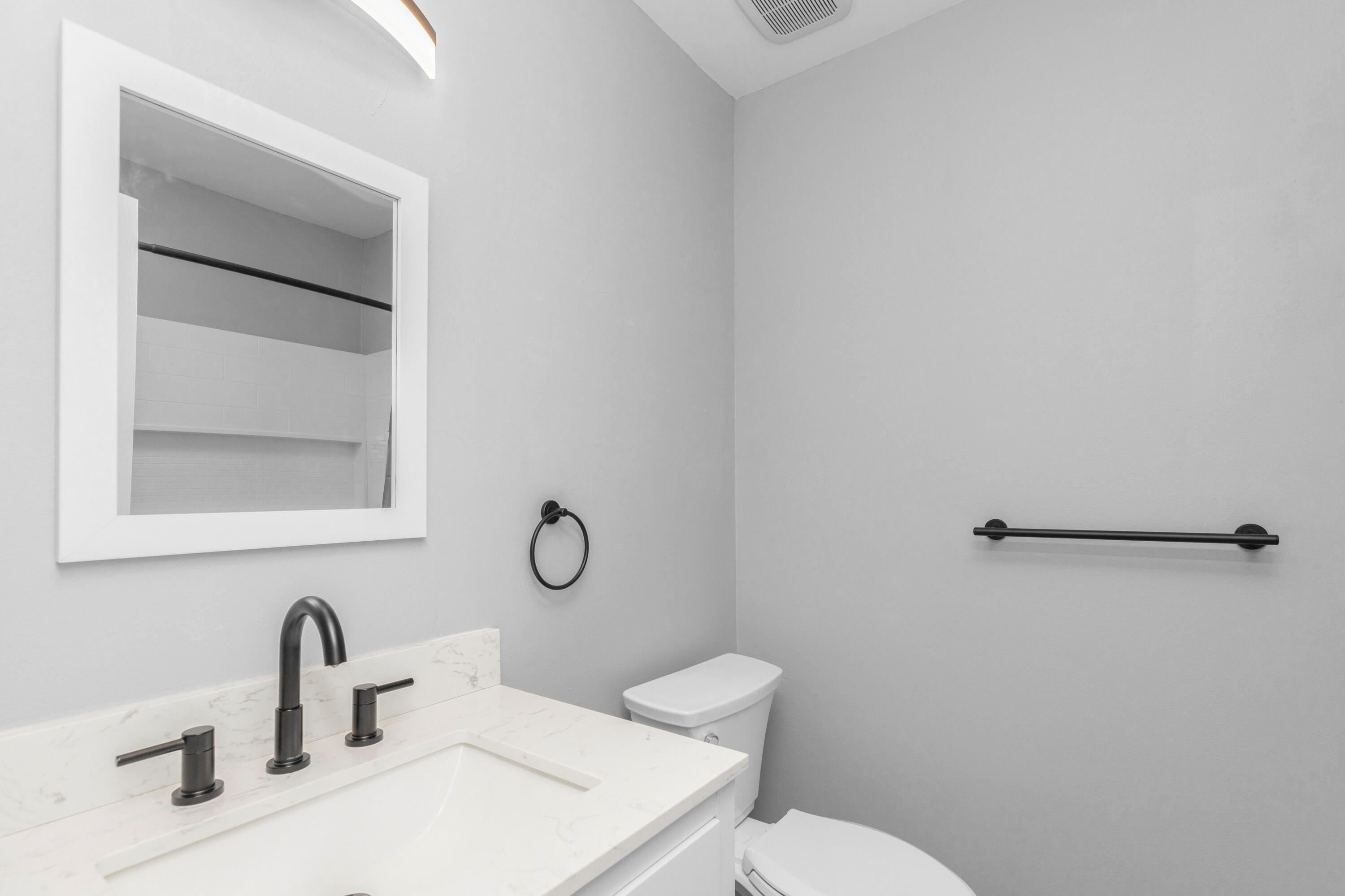 CHATEAU PRES DE LA MER - Residential Lease