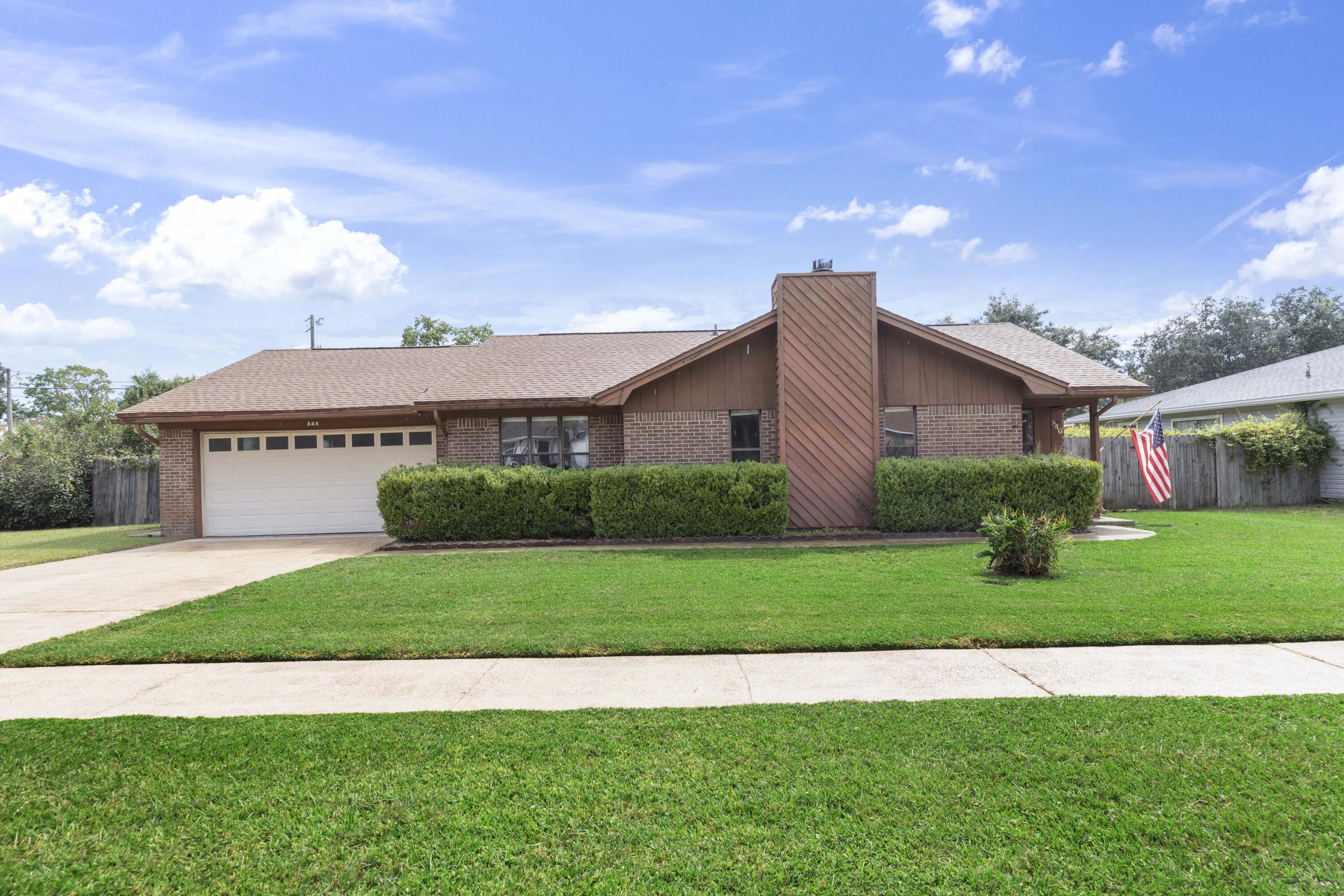 CHATEAU PRES DE LA MER - Residential Lease