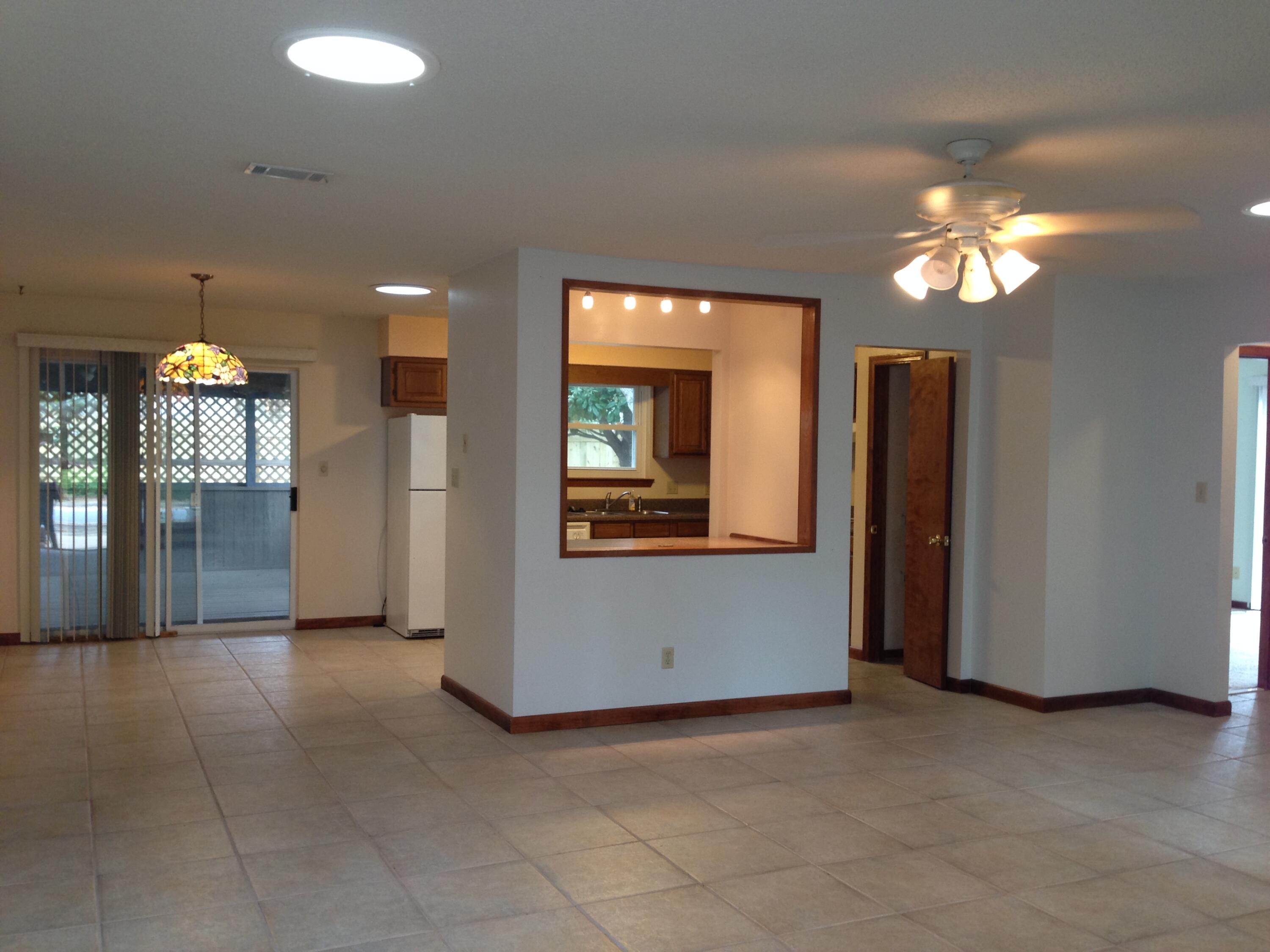 RUSHLIN PARK S/D - Residential Lease