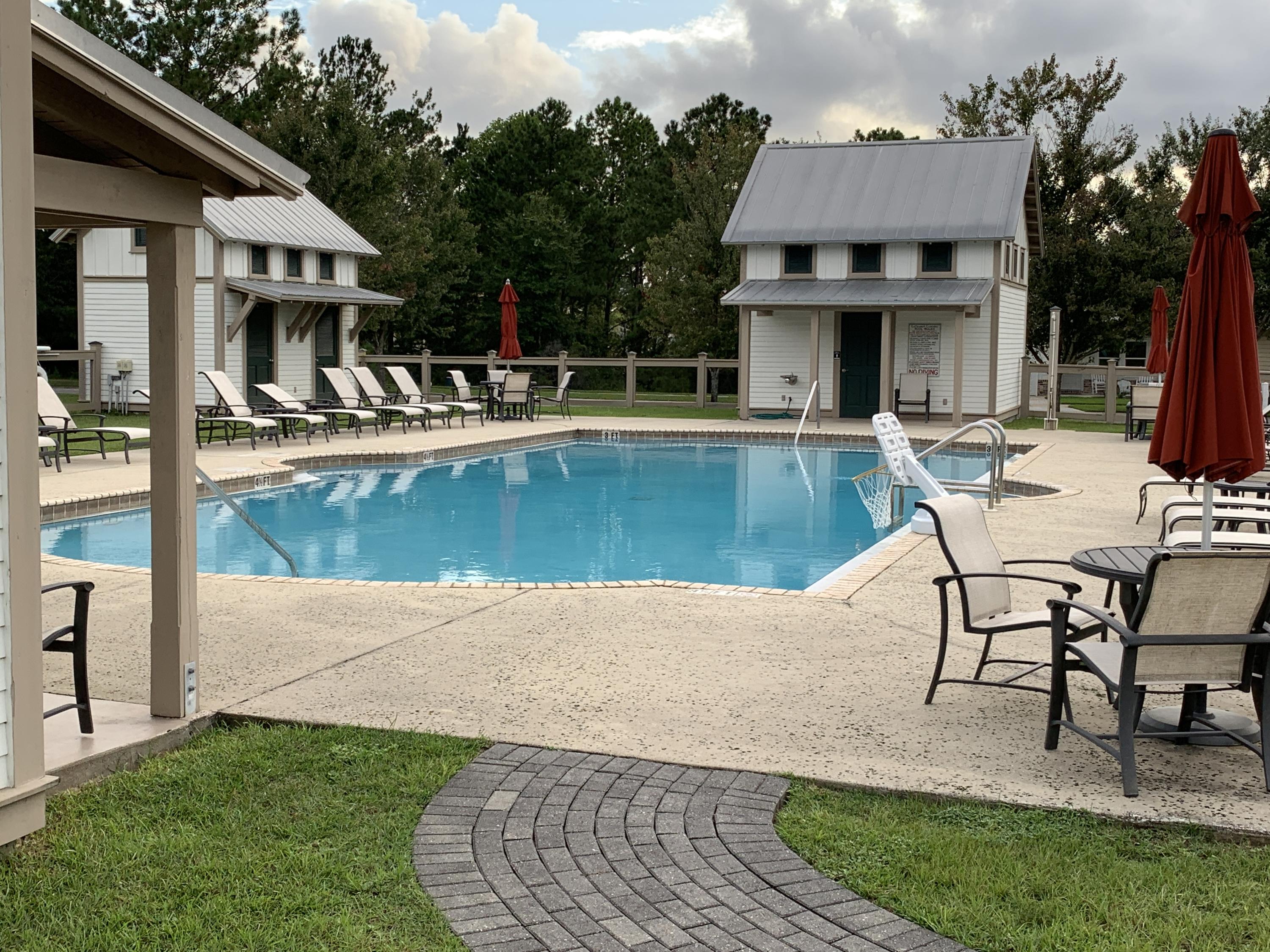 LAGRANGE LANDING - Land