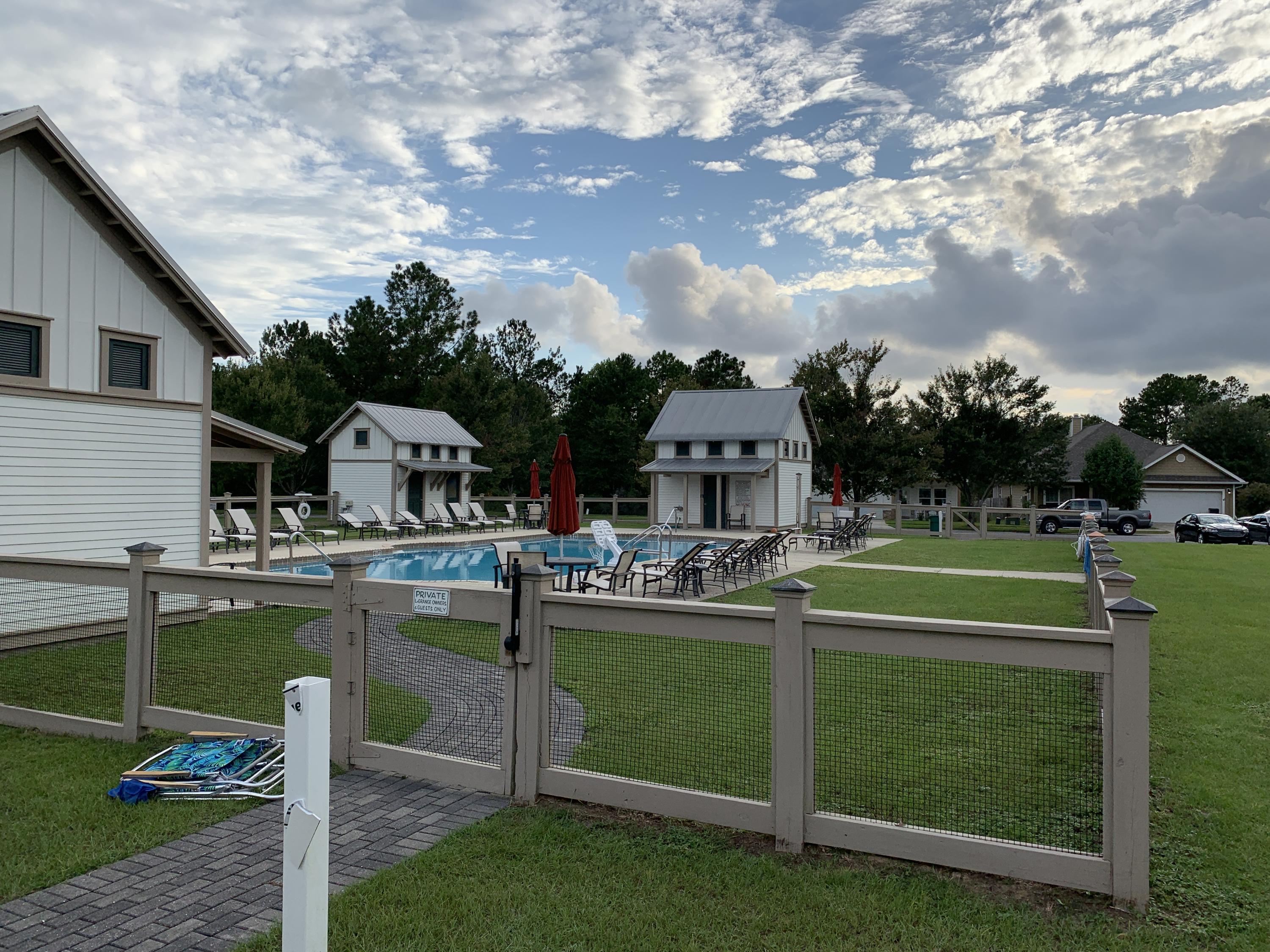 LAGRANGE LANDING - Land