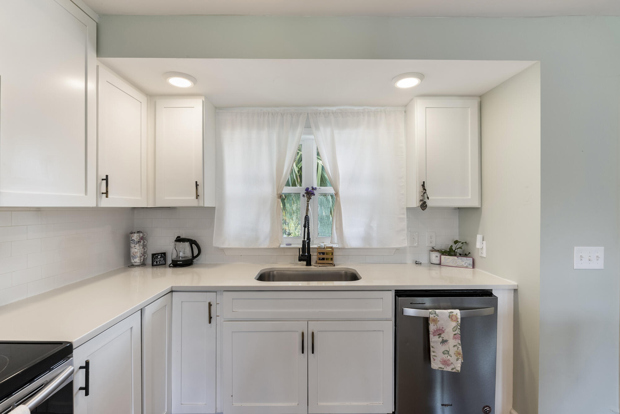 COVE THE - Residential