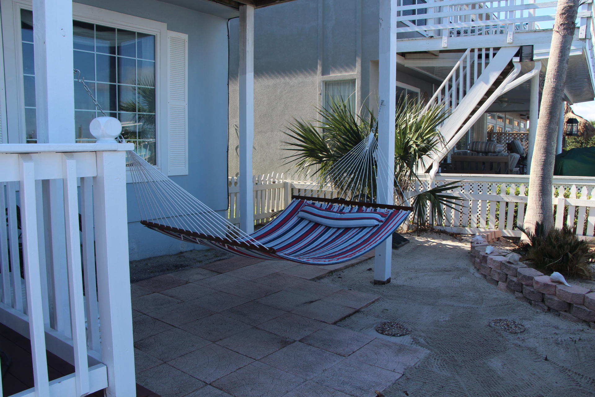 LIGHTHOUSE POINTE - Residential