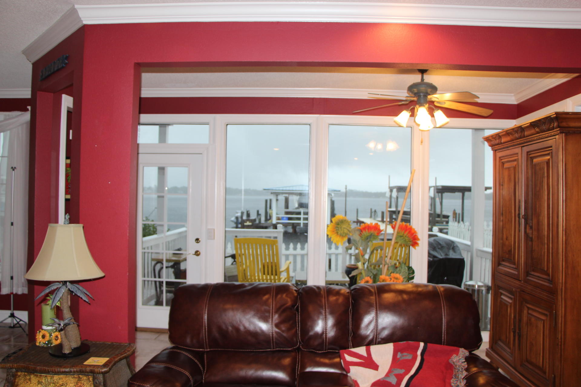 LIGHTHOUSE POINTE - Residential