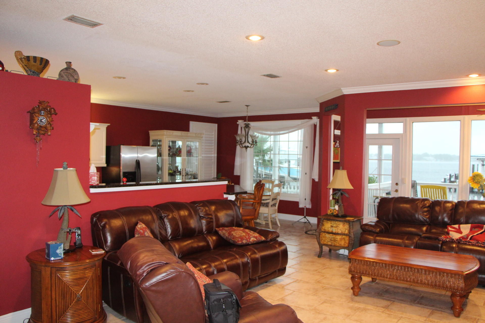 LIGHTHOUSE POINTE - Residential