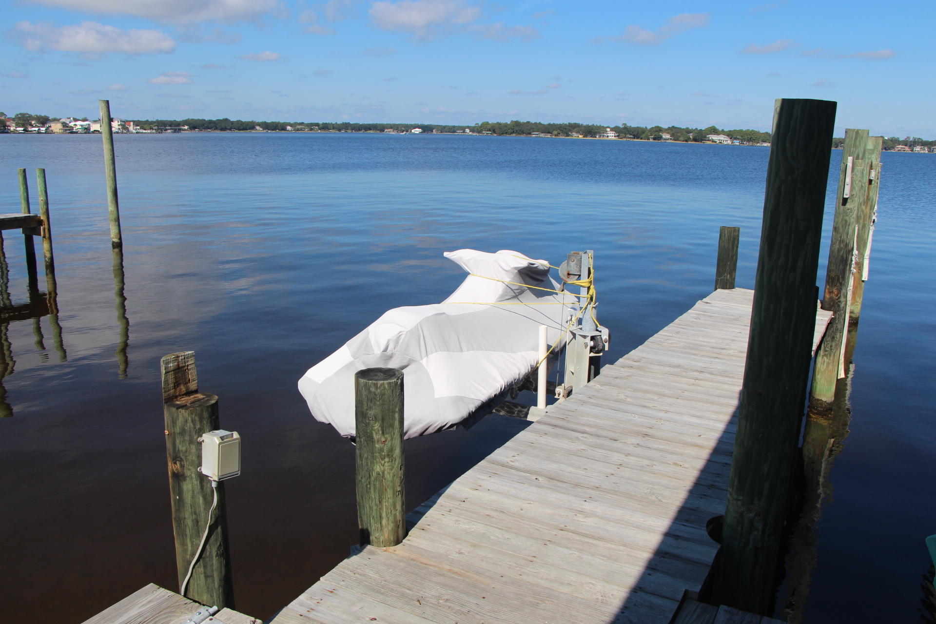 LIGHTHOUSE POINTE - Residential