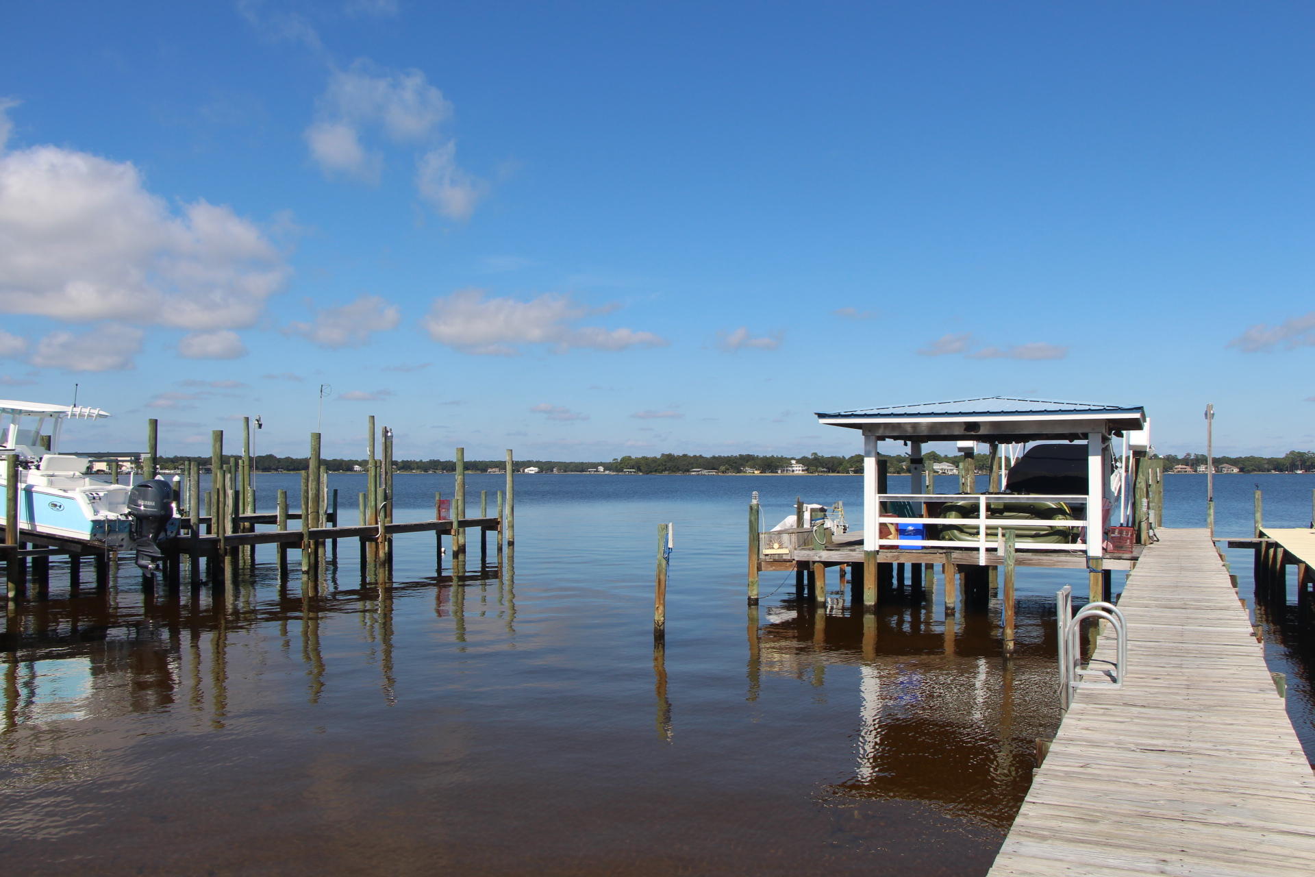 LIGHTHOUSE POINTE - Residential