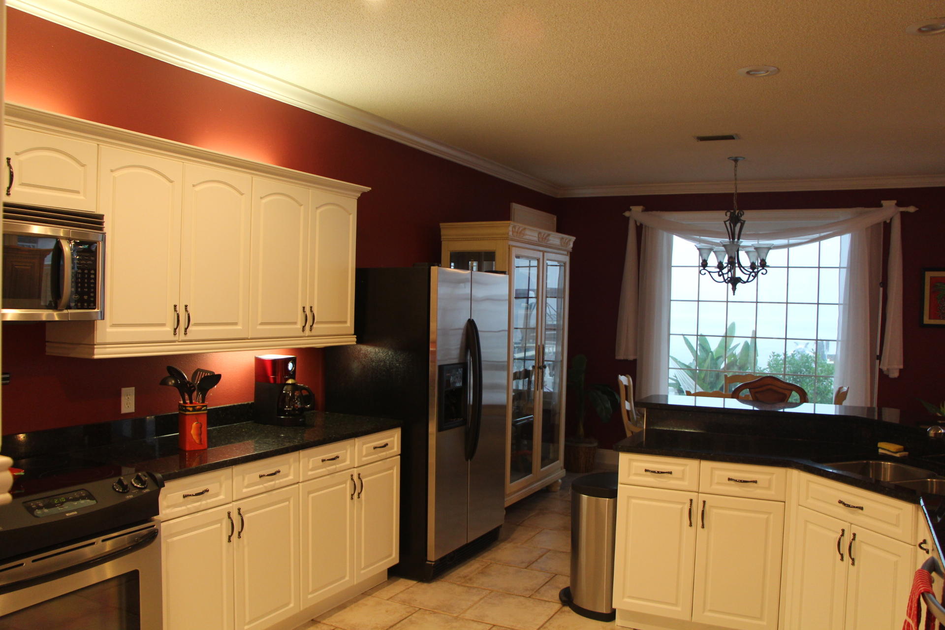 LIGHTHOUSE POINTE - Residential