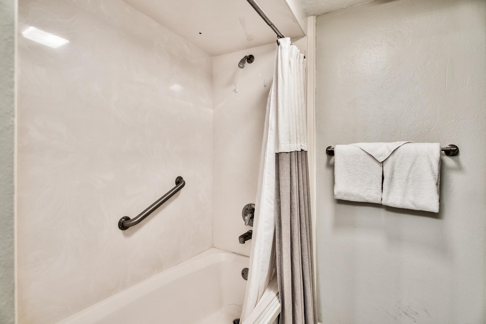 JETTY EAST CONDO - Residential