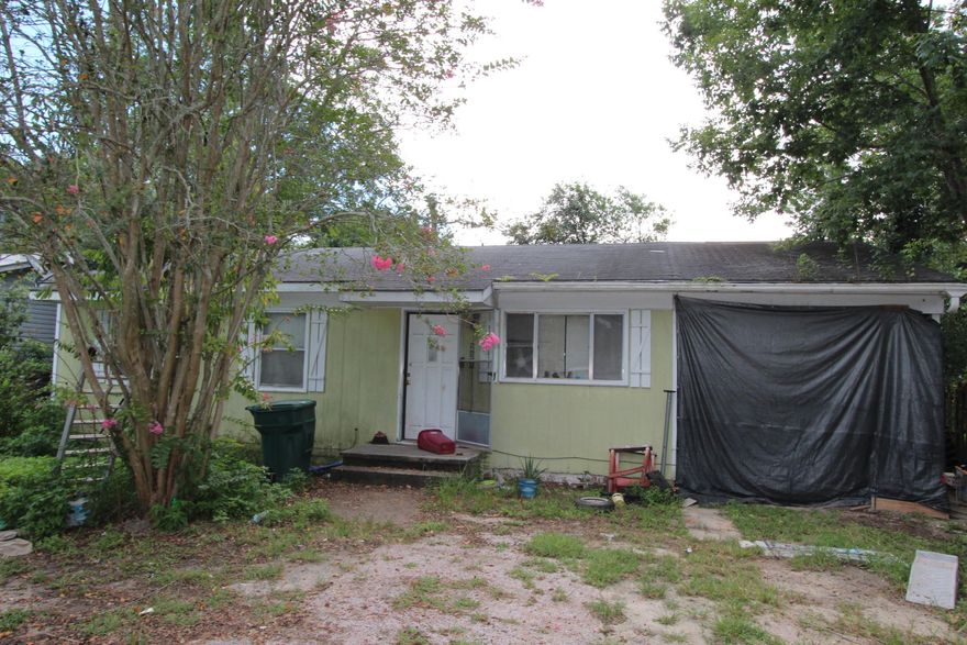 This property is yielding 18.9% on rent with a purchase price of $38,000. If you want to flip it you can put $20,000 in it and make a nice profit in a short time.