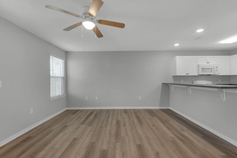 2255 Whitman Lane