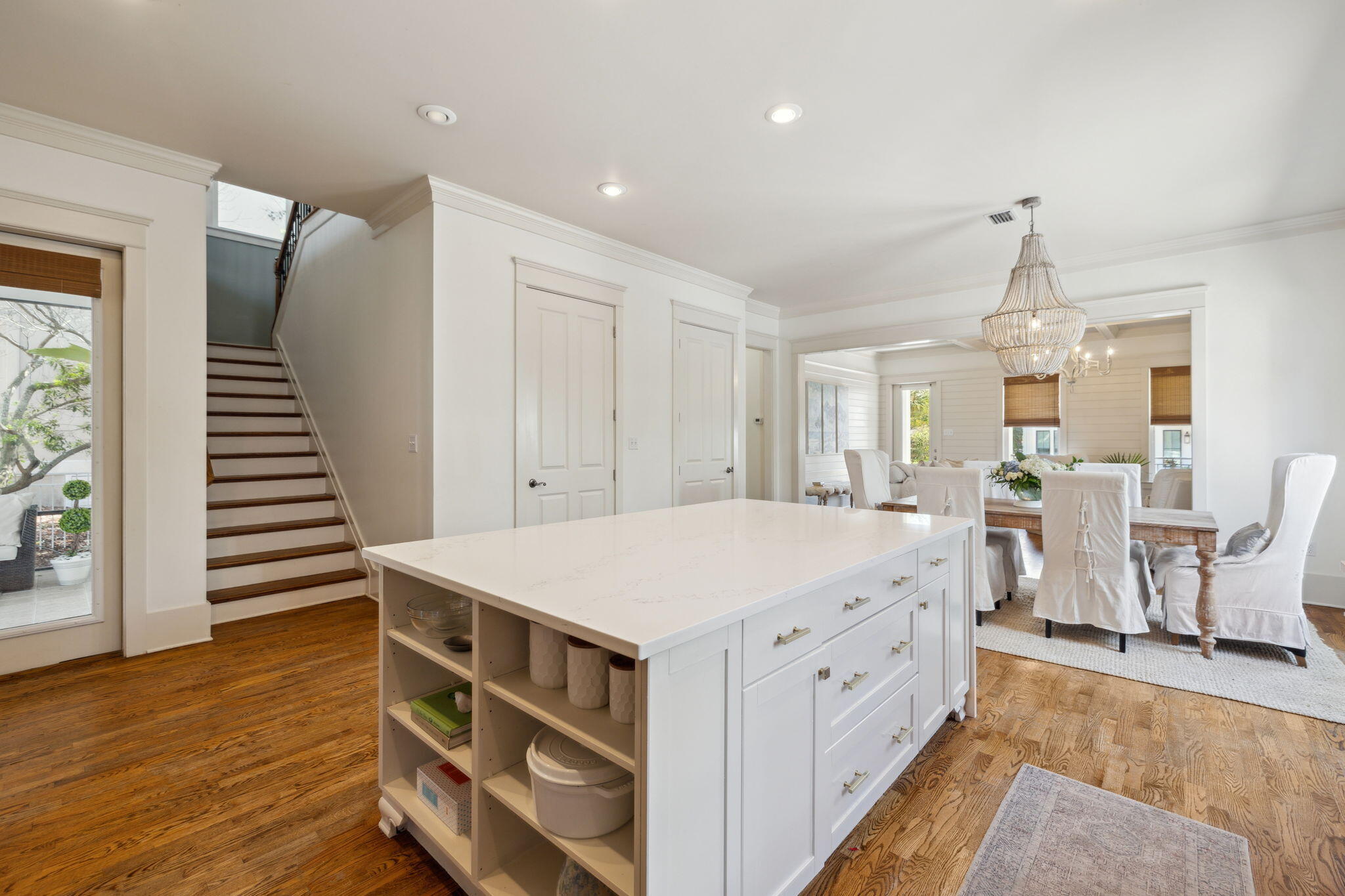 VILLAGE OF WHITE CLIFFS THE - Residential Lease