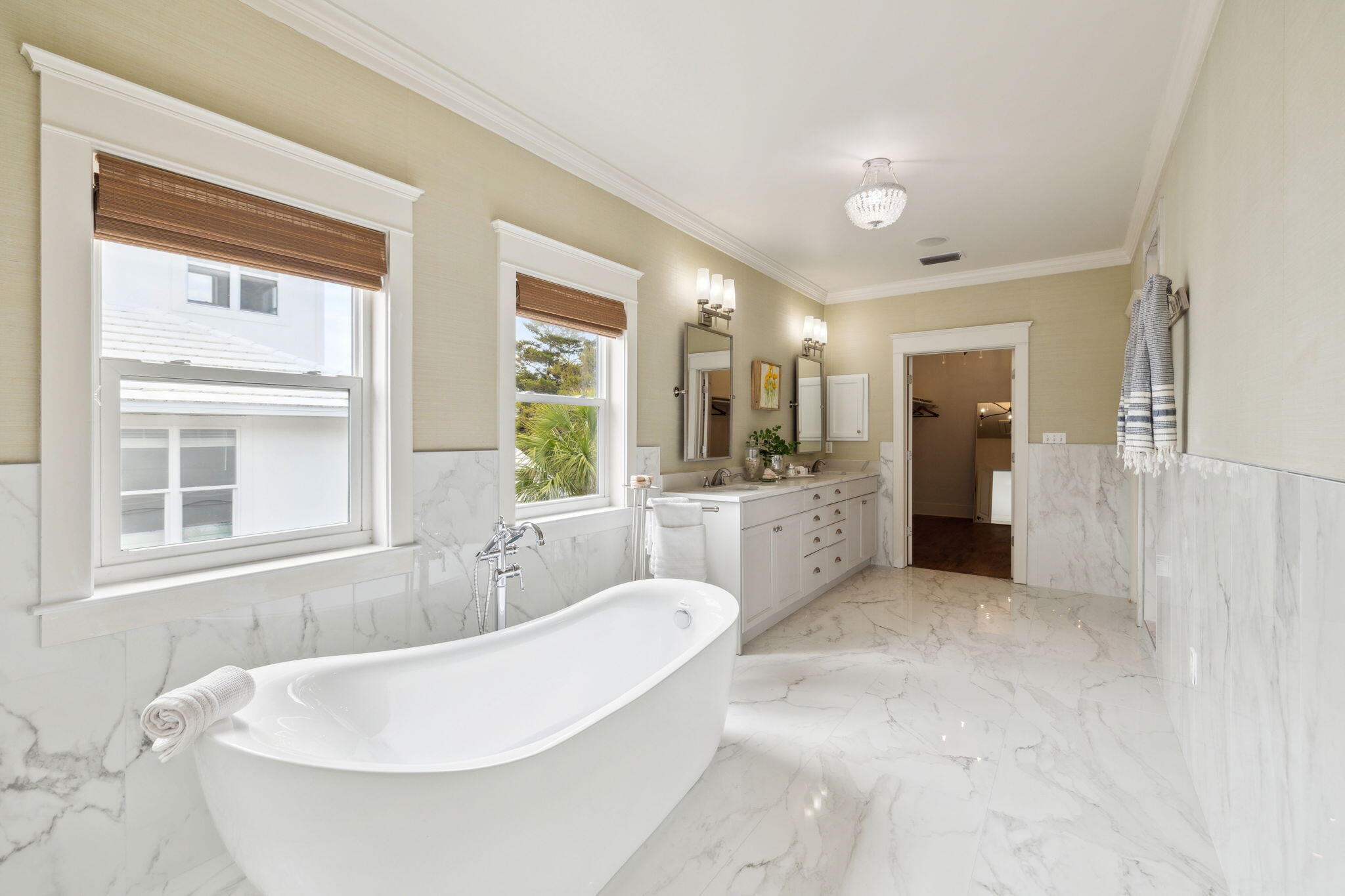 VILLAGE OF WHITE CLIFFS THE - Residential Lease