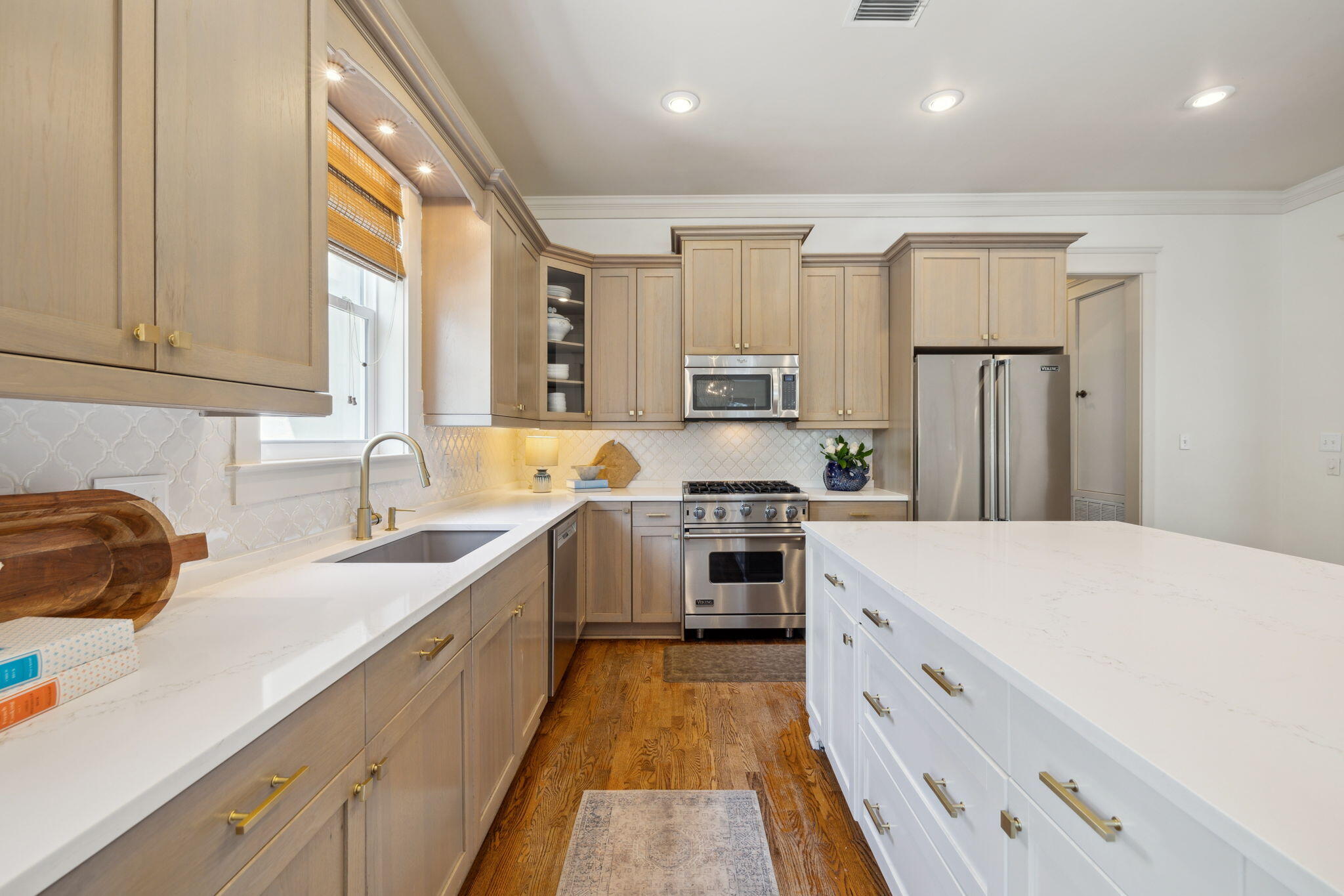 VILLAGE OF WHITE CLIFFS THE - Residential Lease