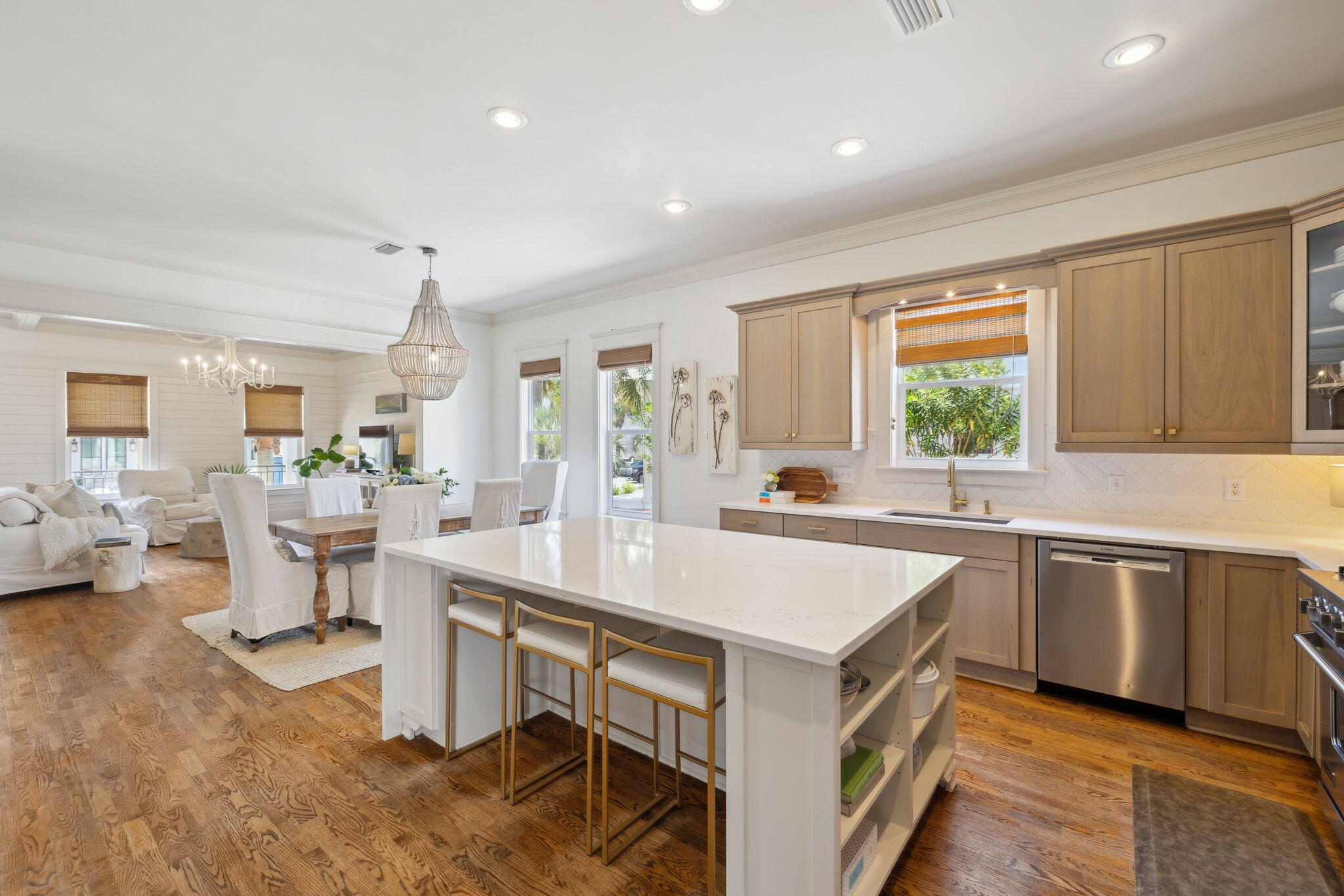 VILLAGE OF WHITE CLIFFS THE - Residential Lease