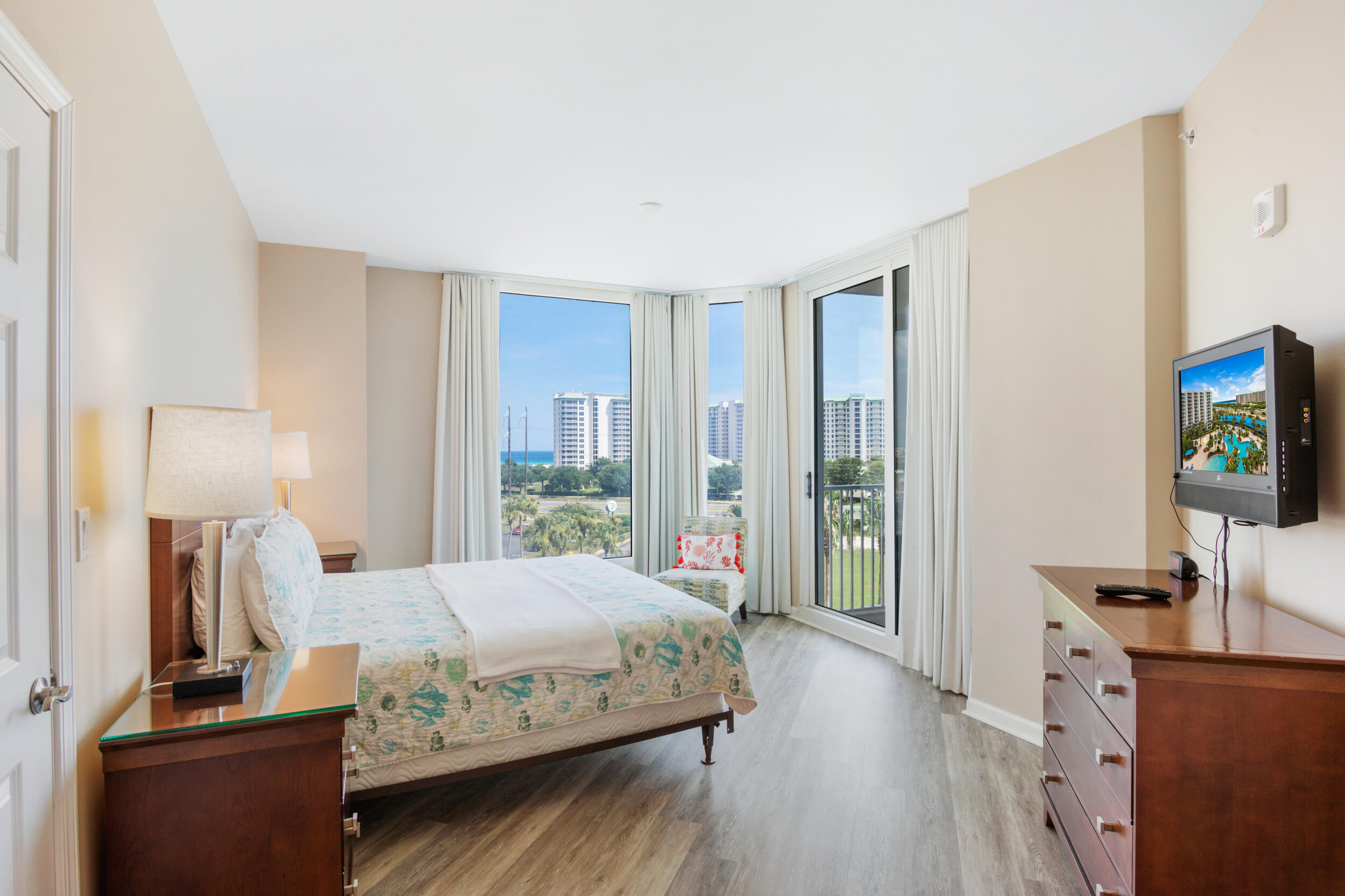 THE PALMS OF DESTIN - Residential