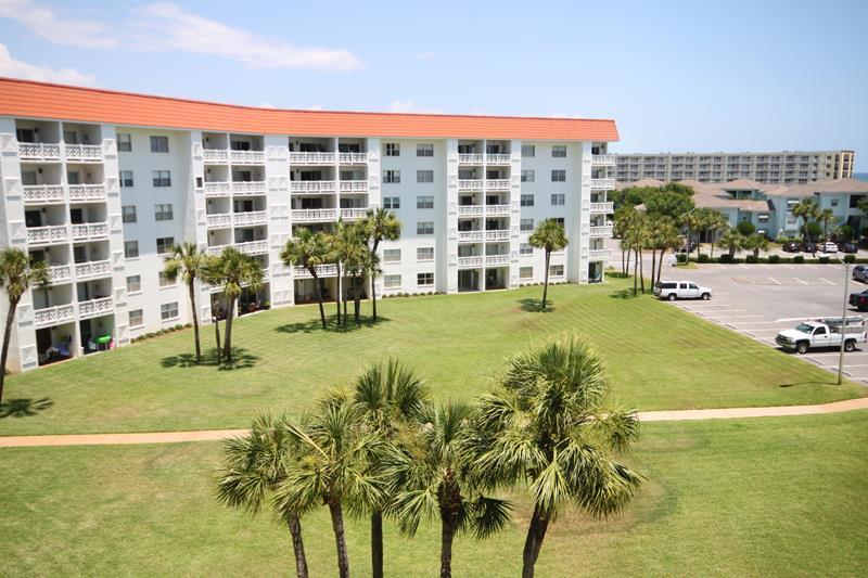 EL MATADOR CONDO - Residential