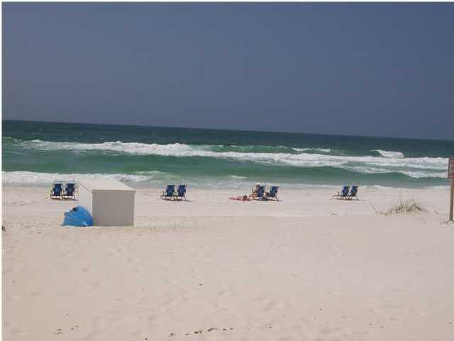 EL MATADOR CONDO - Residential