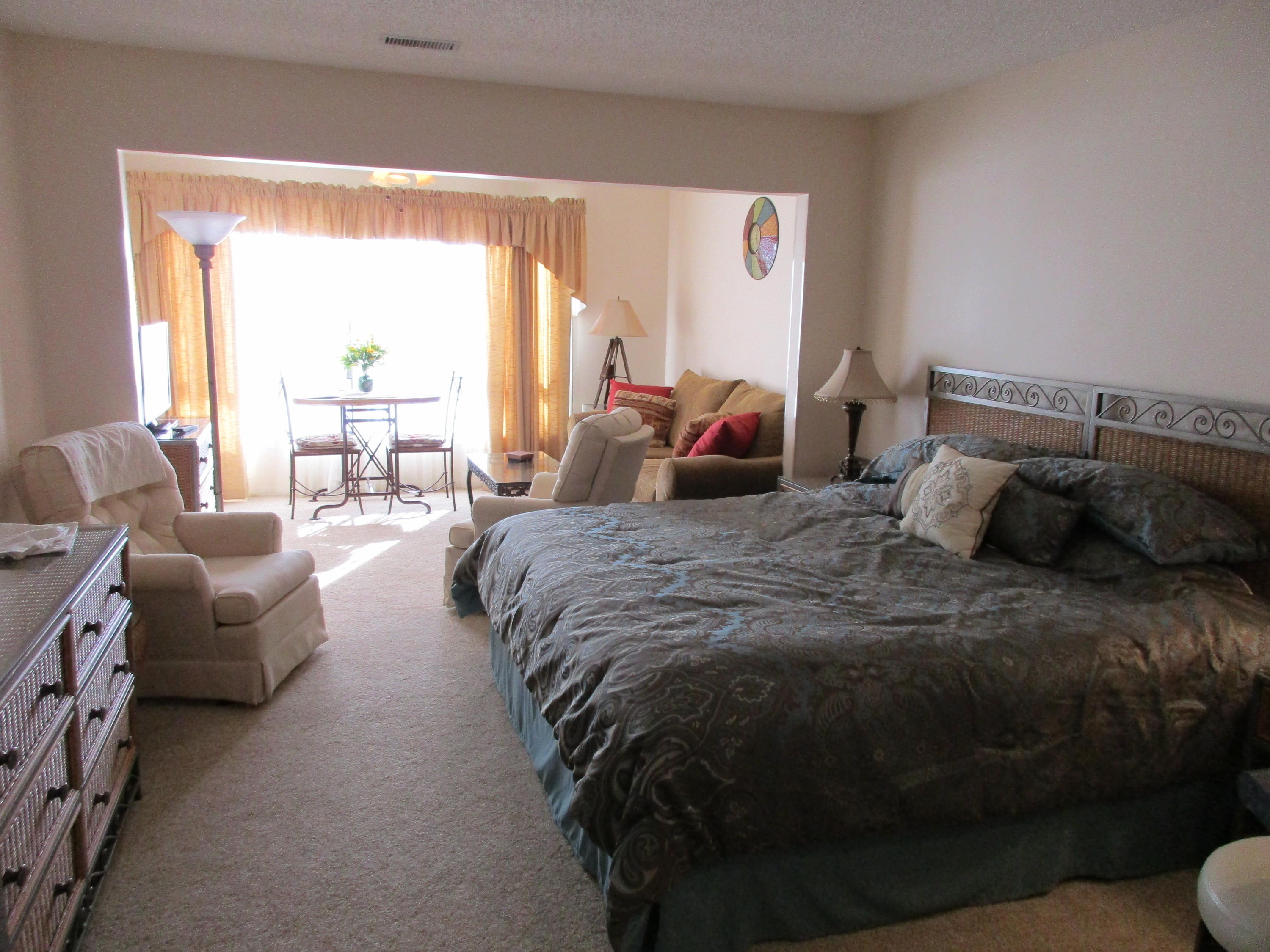 BAY VILLAS CONDOS - Residential Lease