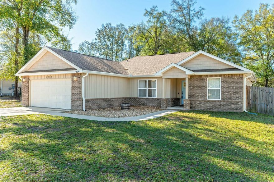 NEW PAINT, HUGE FENCED BACKYARD. Seller will pay towards buyers closing costs. Linc Grant Construction home built in 2017. Long kitchen island is open to the living room- perfect for entertaining. Shaker style cabinetry and stainless steel appliance package. Custom pantry shelving. Master suite has walk in closet, double vanity, soaking tub and separate shower. Fenced in backyard- on large, flat lot. All electric with Chelco. No HOA!