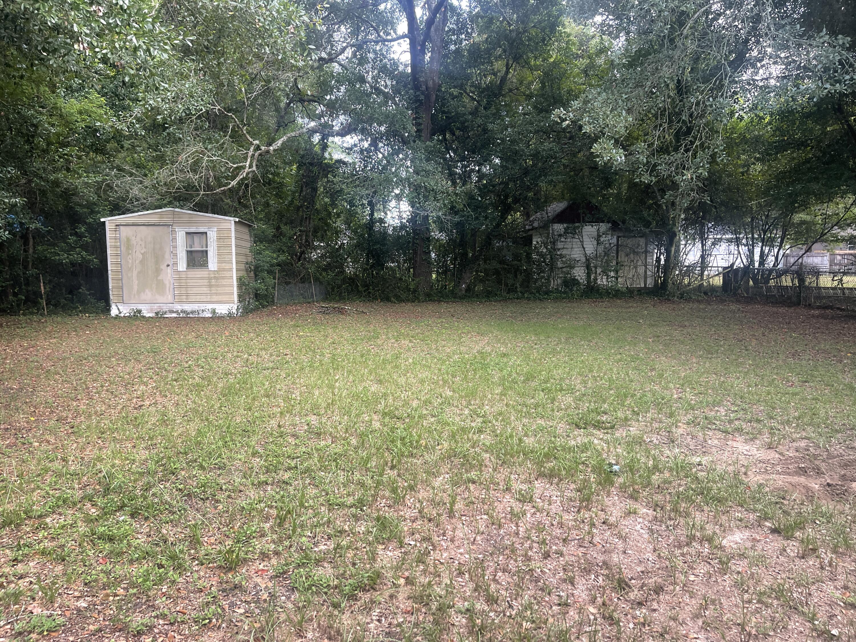 VALPARAISO PLAT # 15 LOT 6 BLK 3 - Residential Lease
