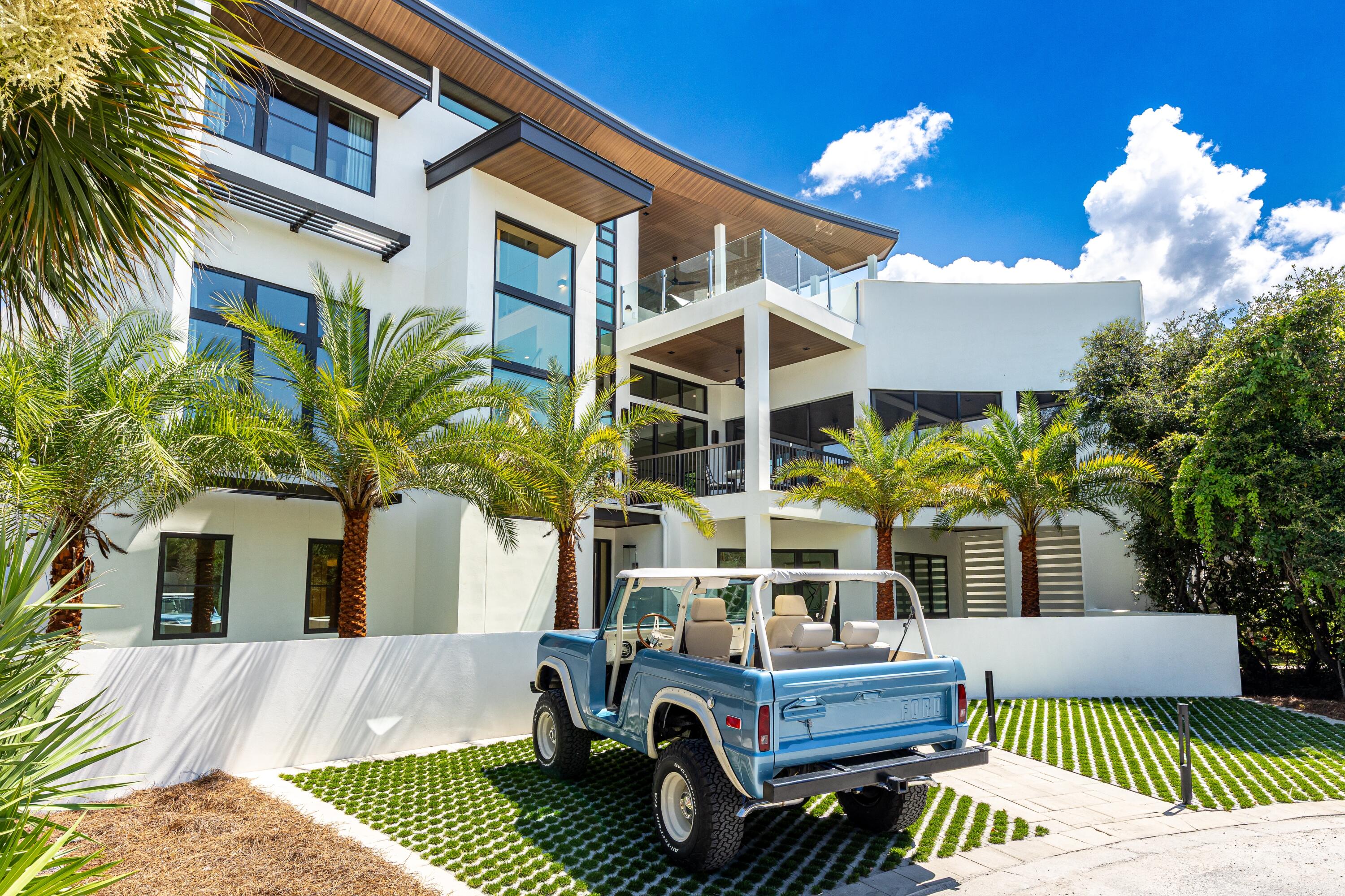 33 Camp Creek Point Drive