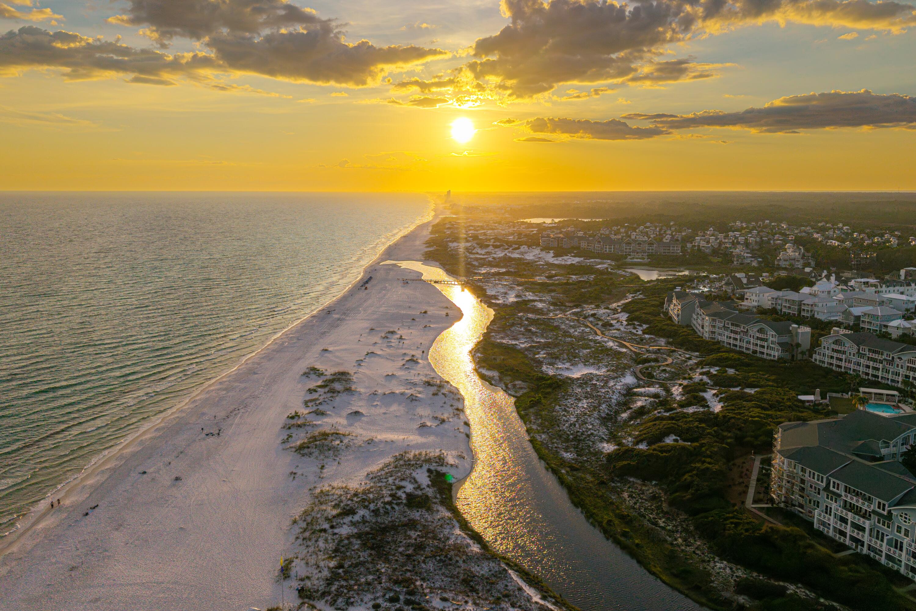 CAMP CREEK POINT - Residential