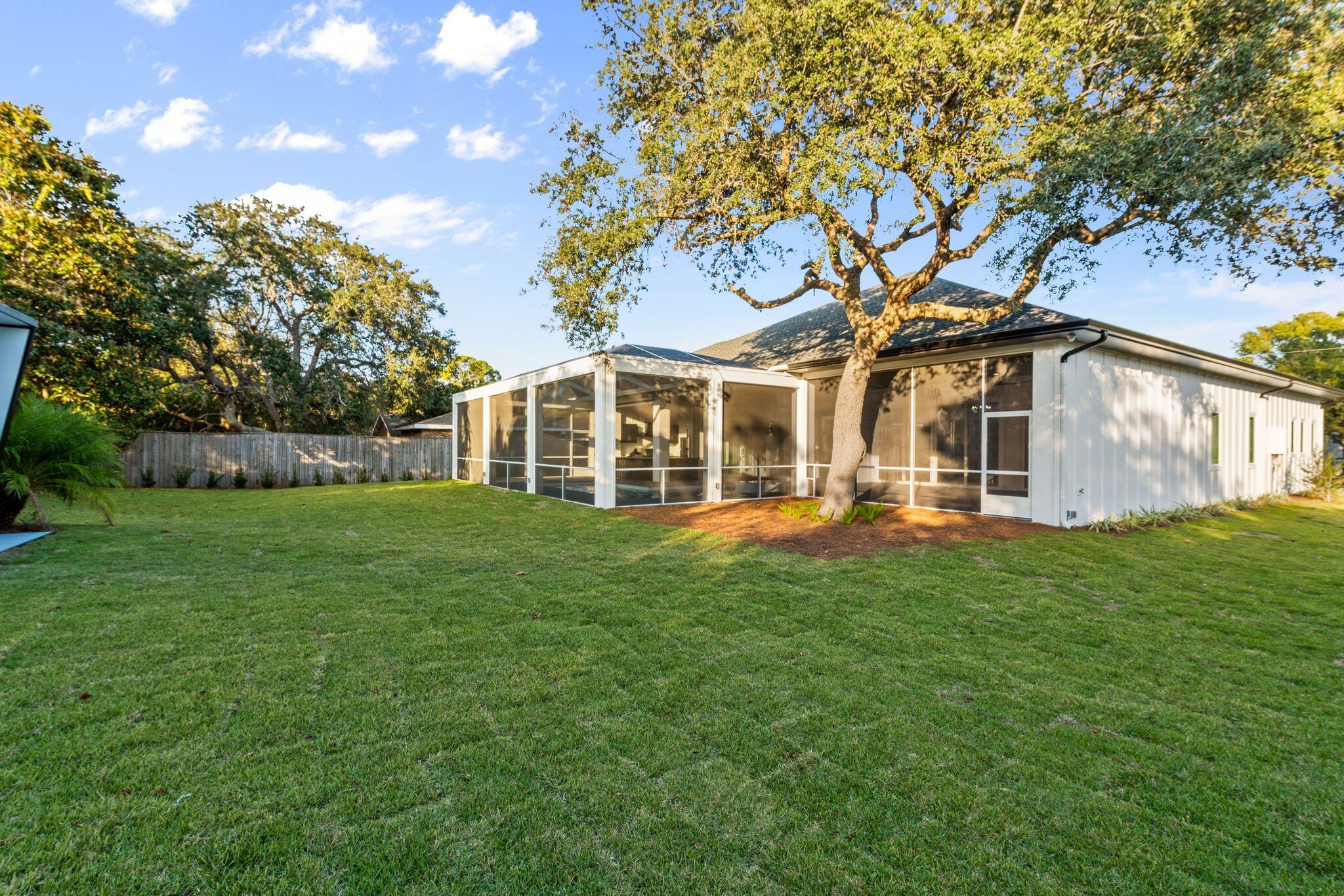 SANDESTIN ESTATES - Residential