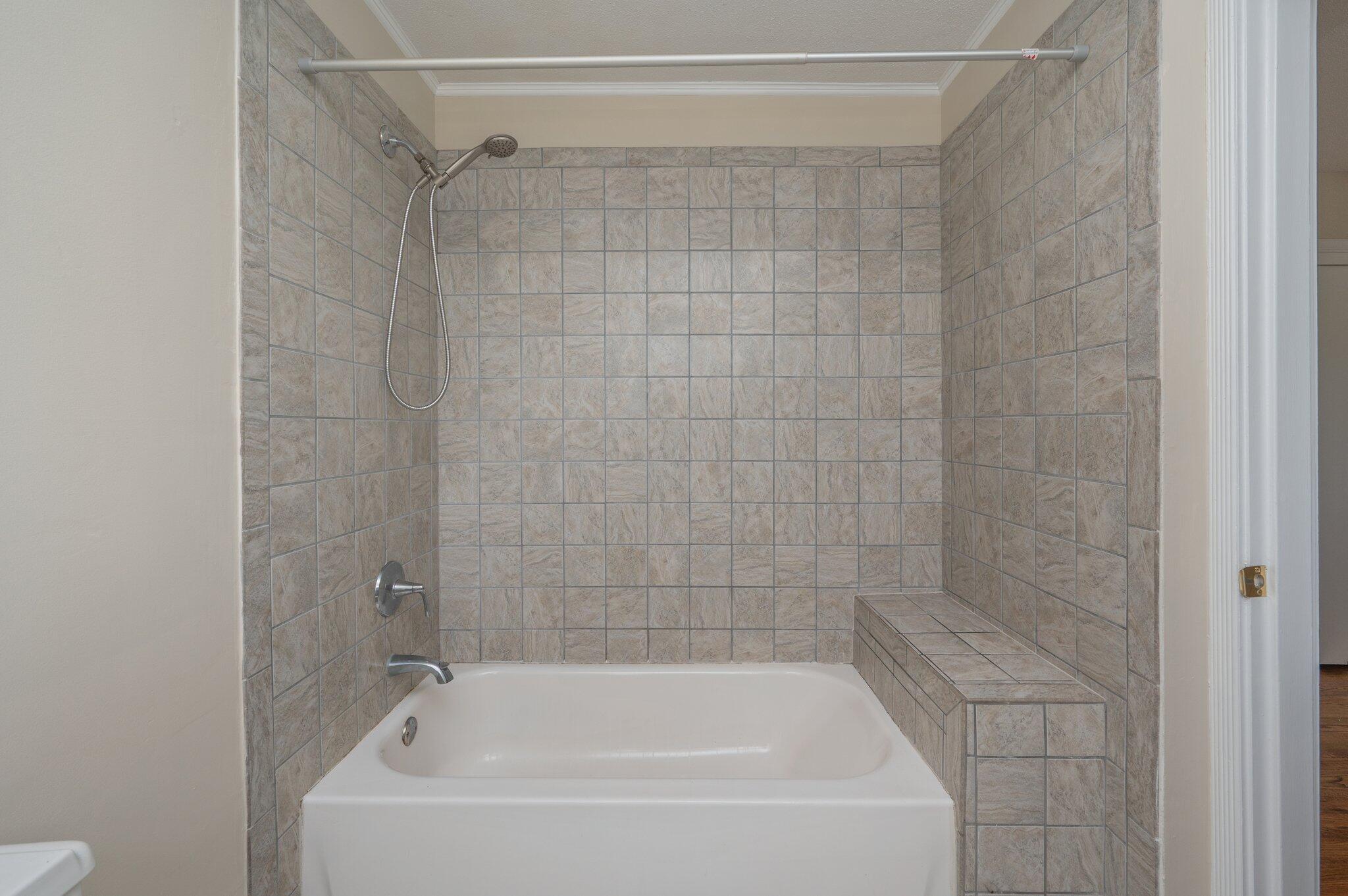 BAYOU POQUITO - Residential Lease