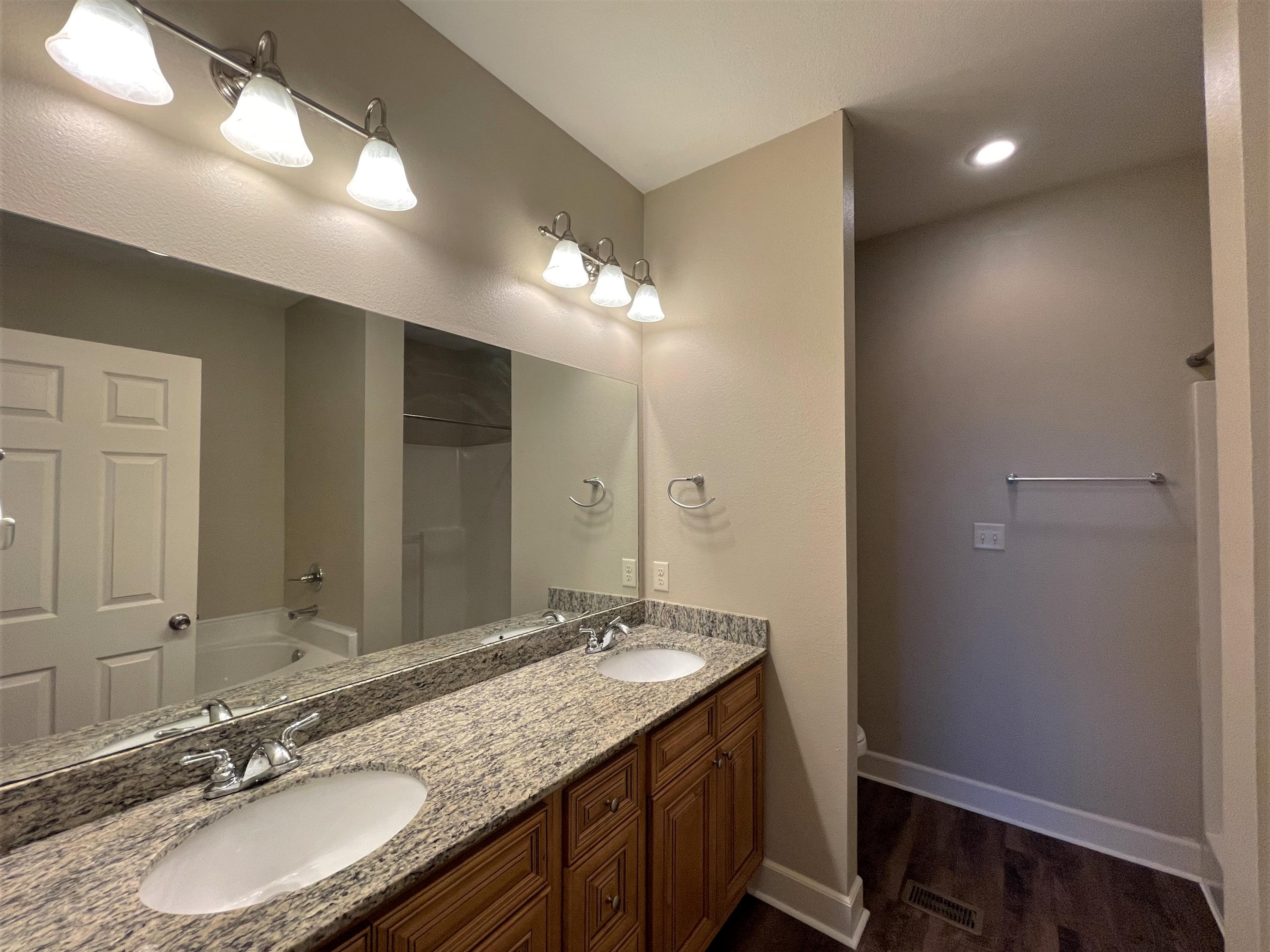 Arbor Lake - Residential Lease