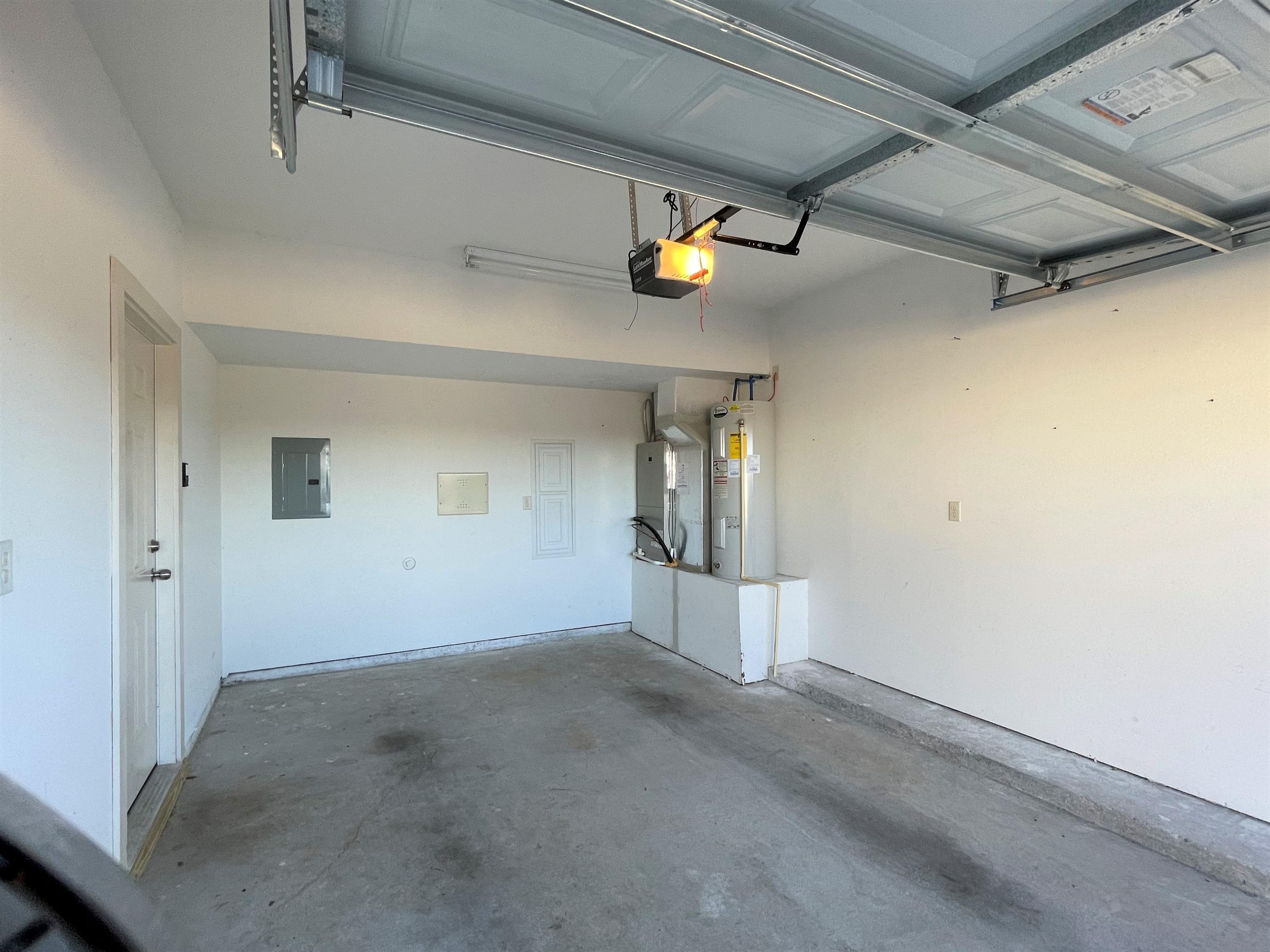 Arbor Lake - Residential Lease