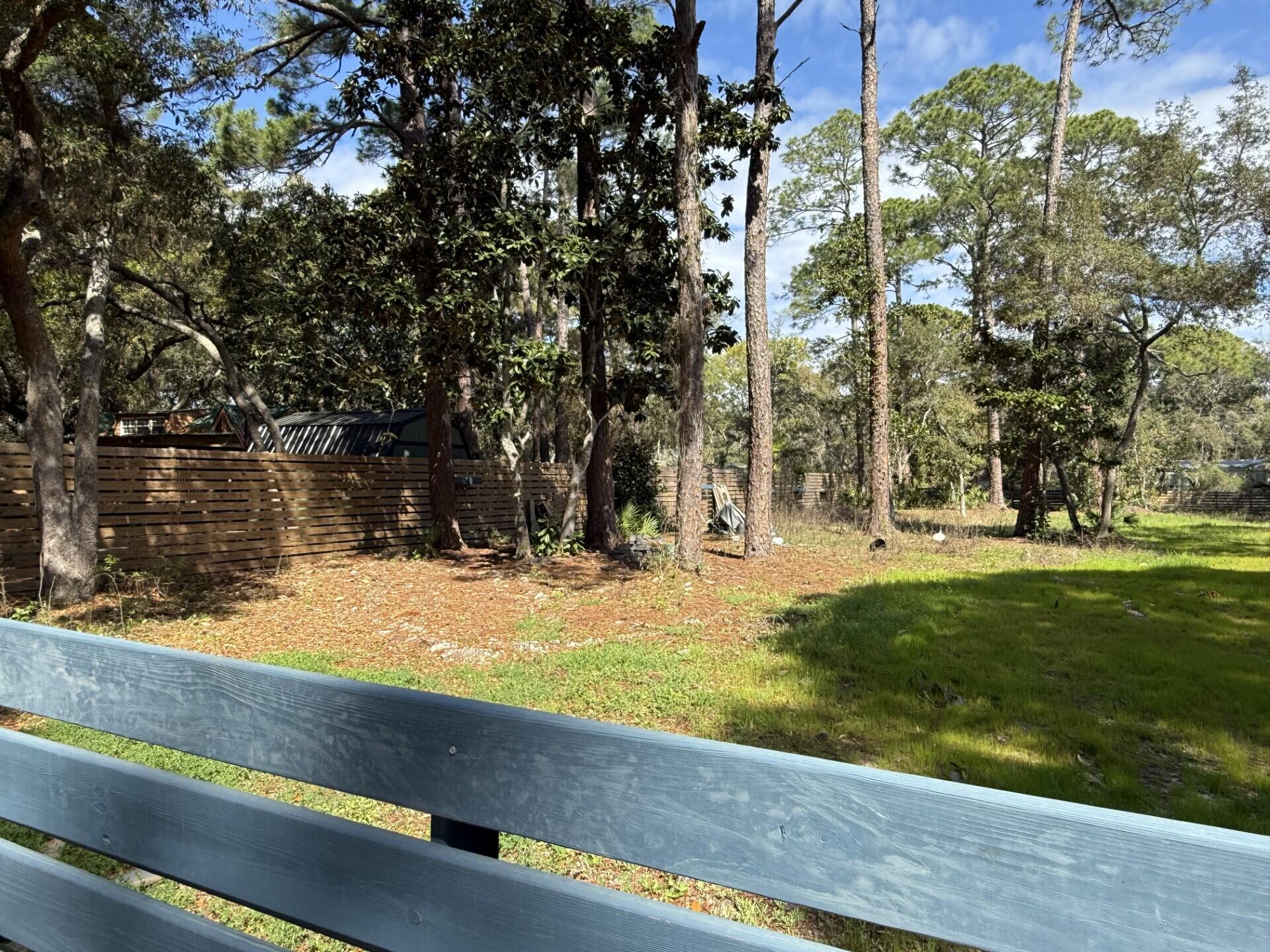 METES & BOUNDS - Land