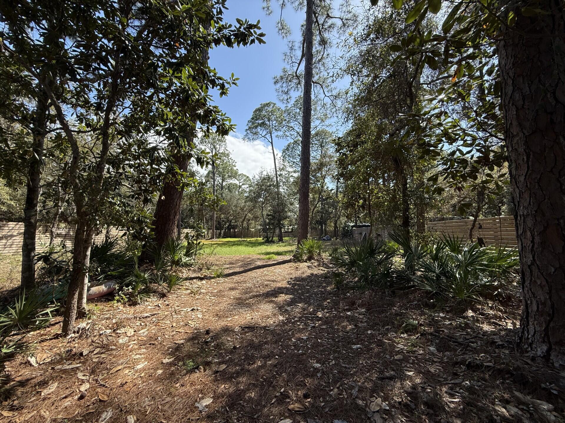 METES & BOUNDS - Land