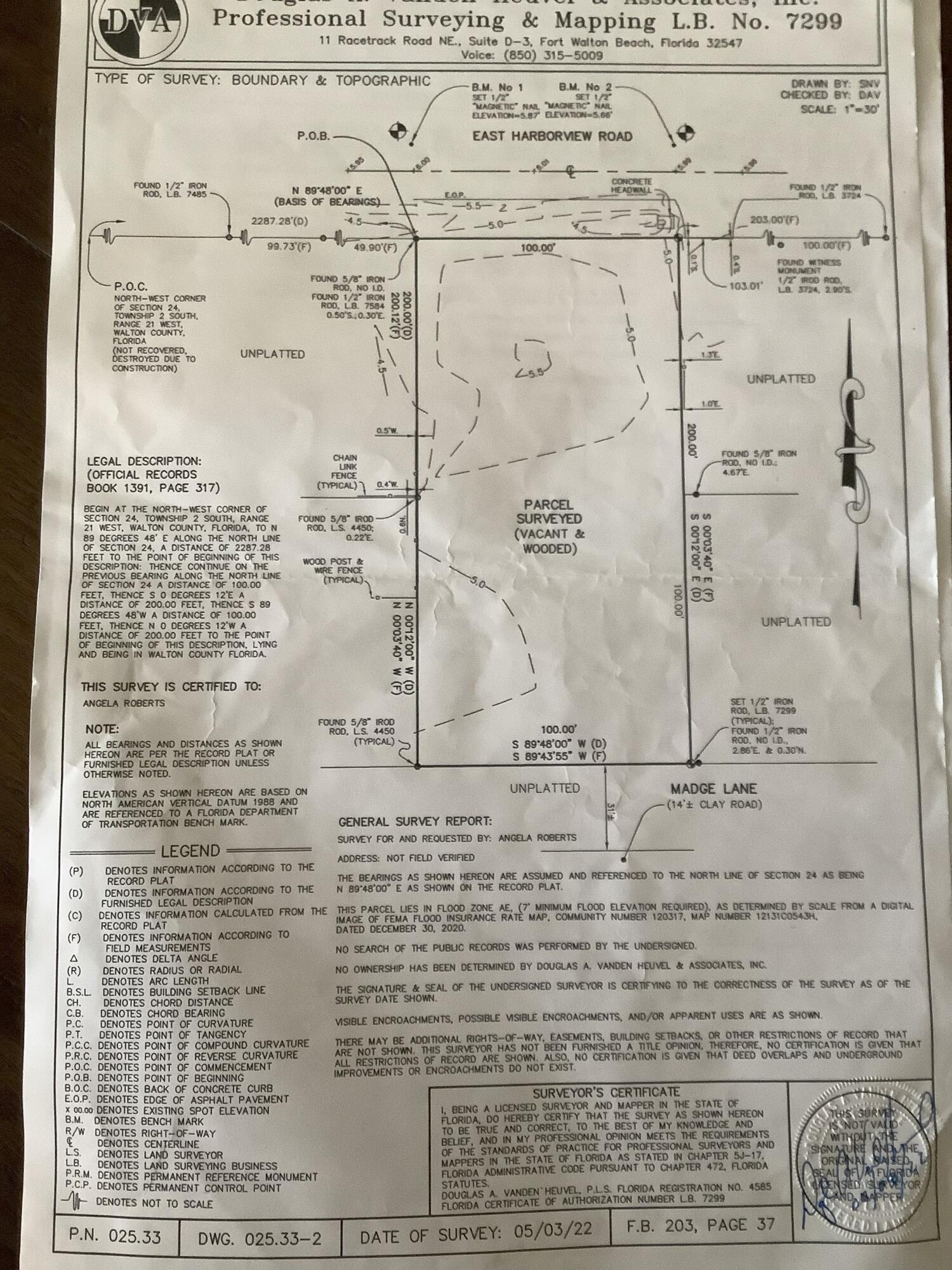 METES & BOUNDS - Land