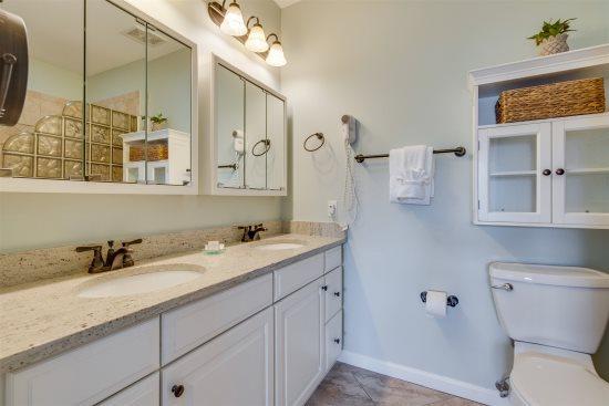 EMERALD WATERS - Residential Lease
