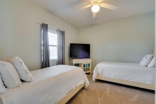 EMERALD WATERS - Residential Lease