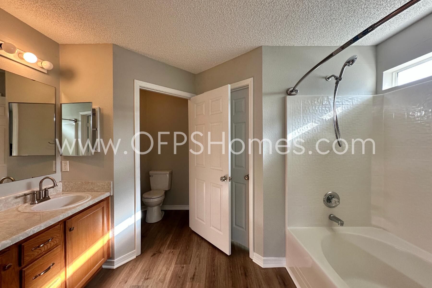 SHADOW LAKES - Residential Lease