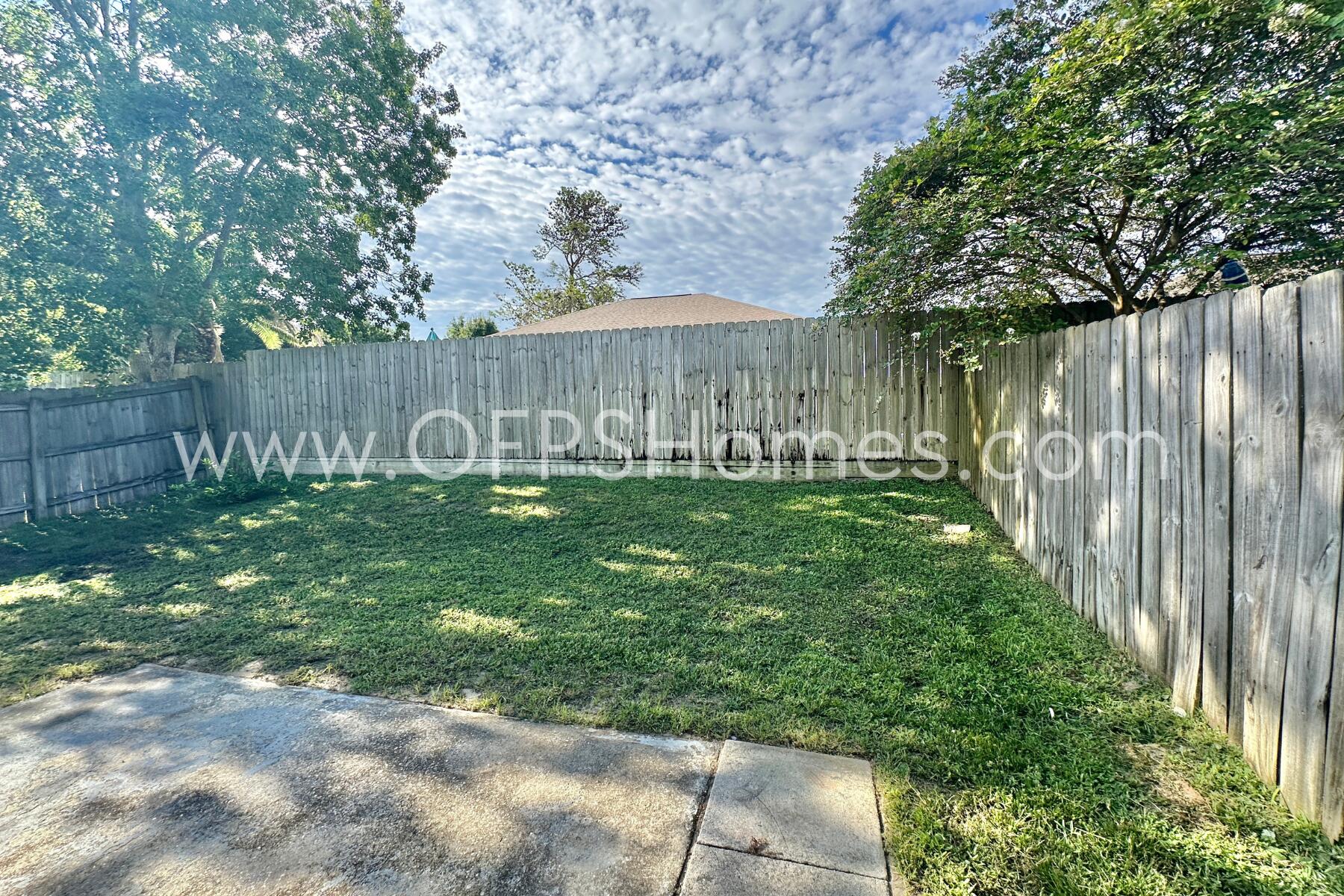 SHADOW LAKES - Residential Lease