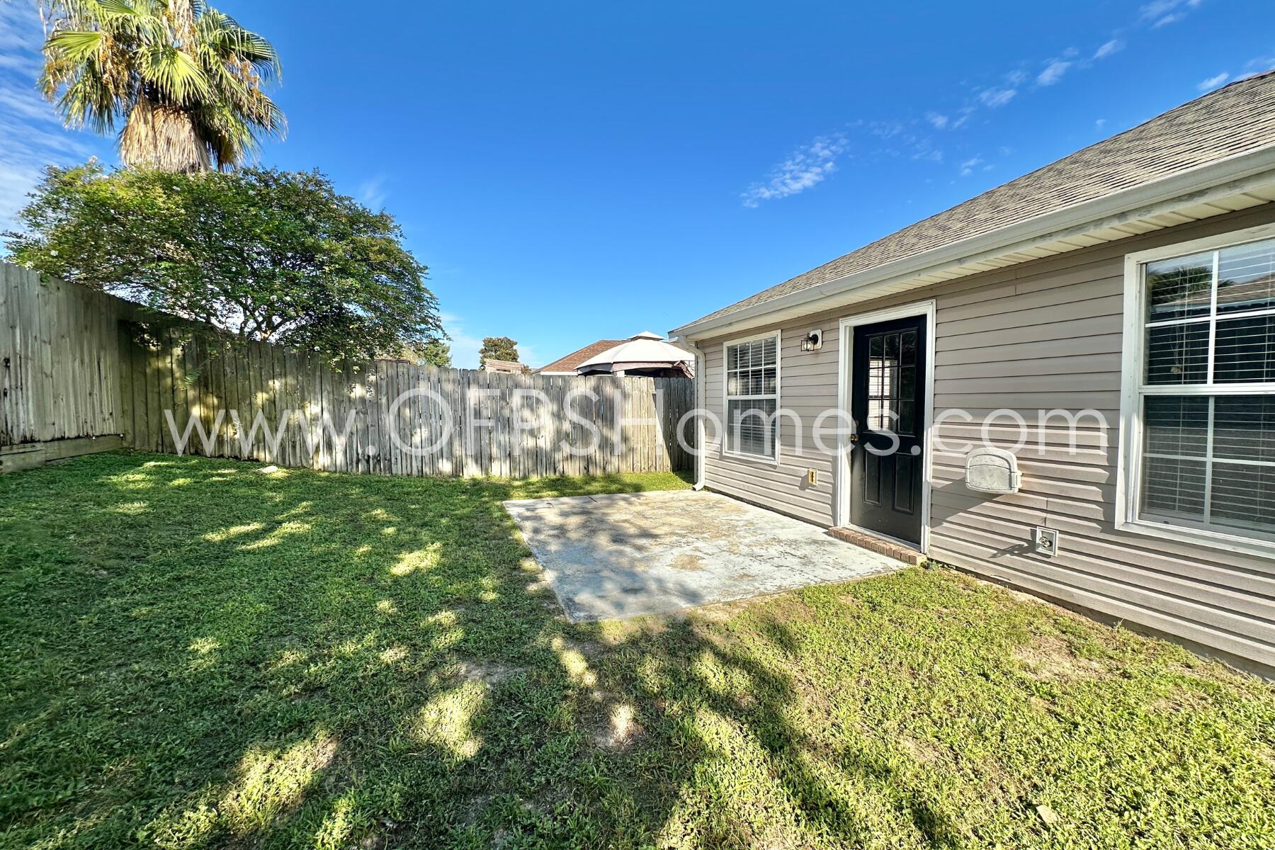 SHADOW LAKES - Residential Lease
